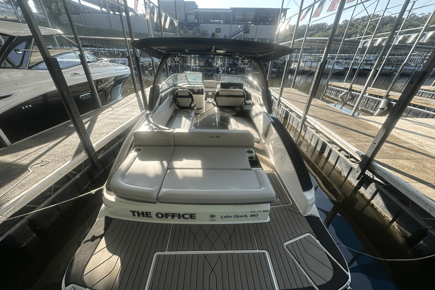 2025 Sea Ray SLX 280 Image Thumbnail #10