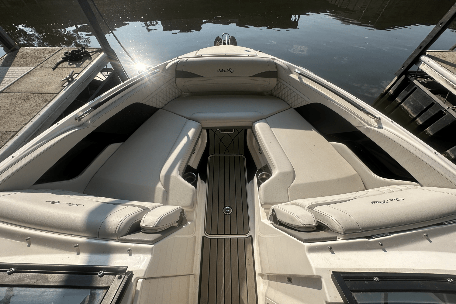 2025 Sea Ray SLX 280 Image Thumbnail #6