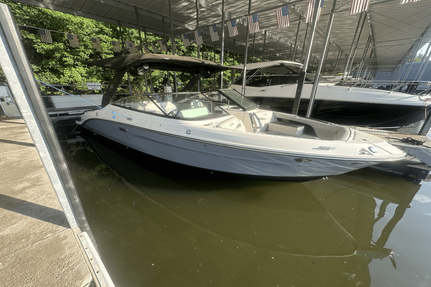 2025 Sea Ray SLX 280 Image Thumbnail #15