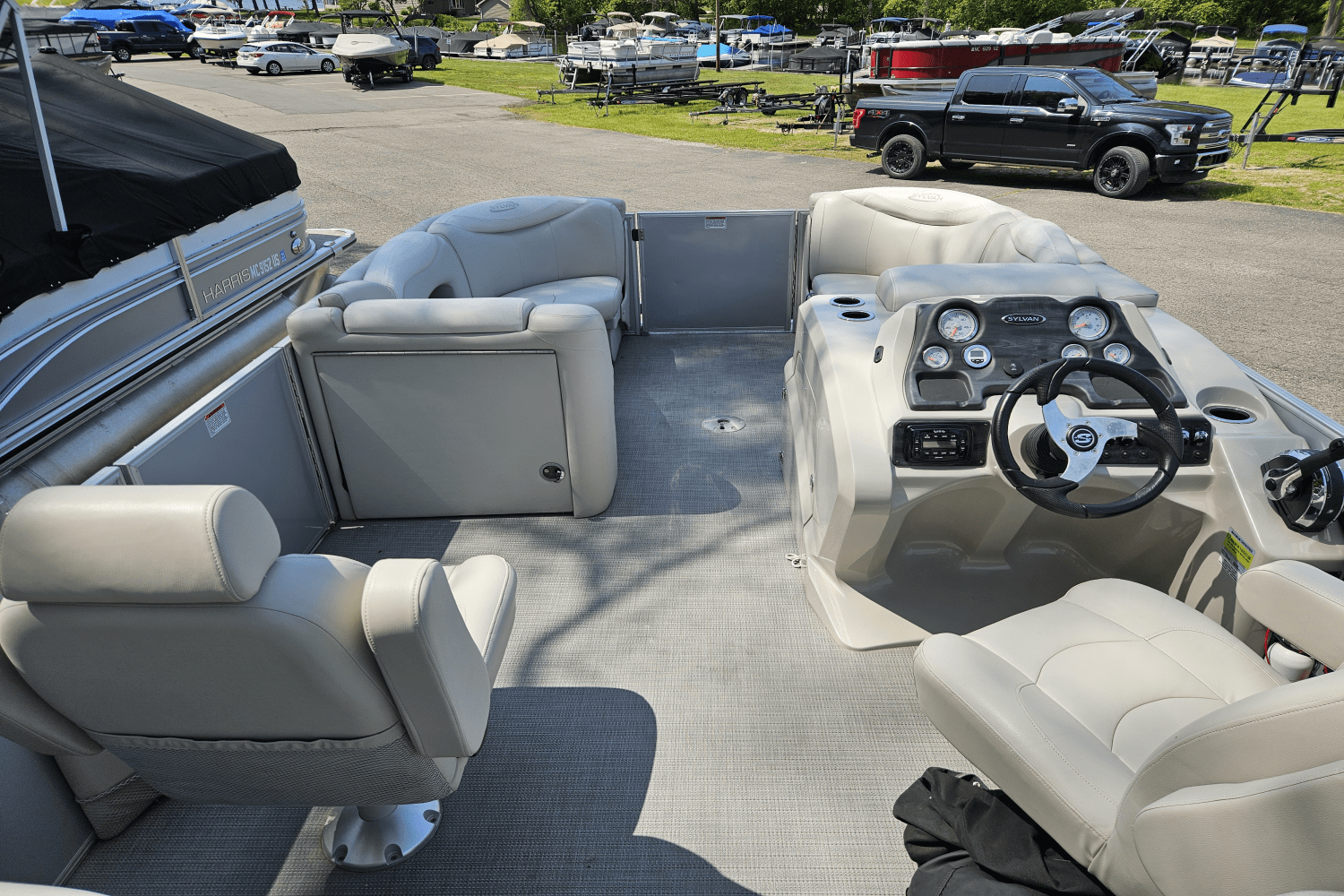 2016 Sylvan MIRAGE 8522 LZ Image Thumbnail #5
