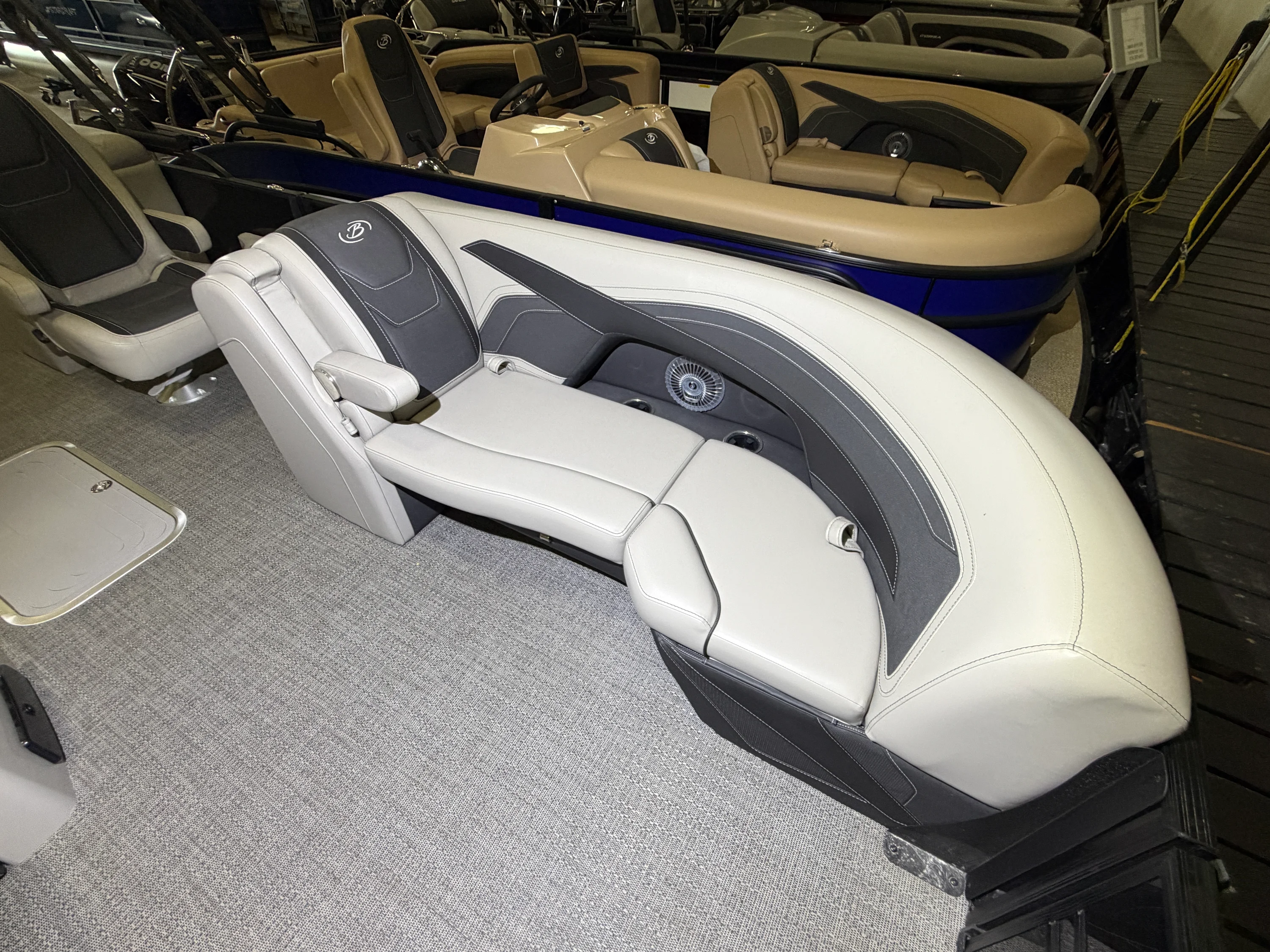 2026 Barletta Cabrio 22 QC Image Thumbnail #18