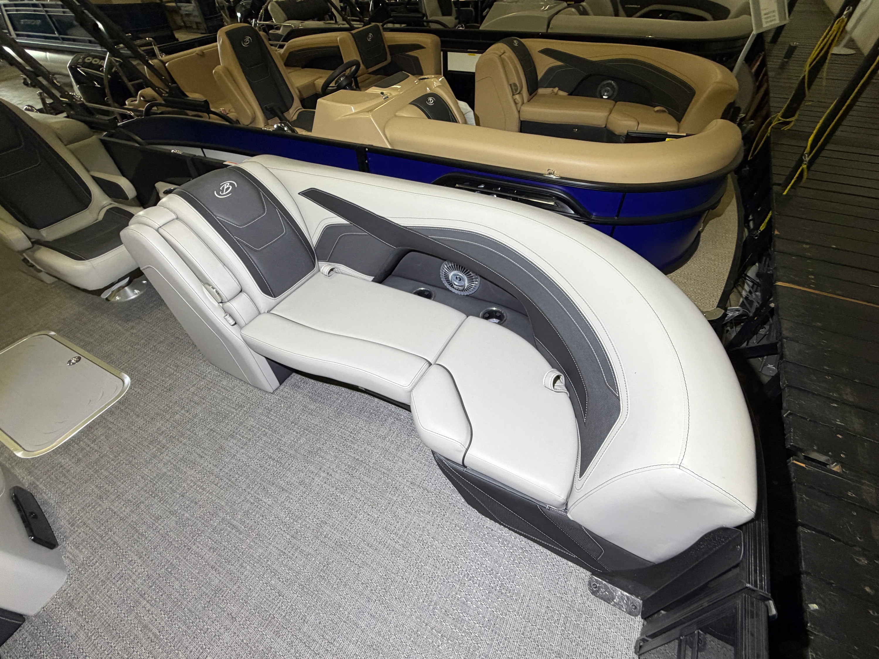 2026 Barletta Cabrio 22 QC Image Thumbnail #17