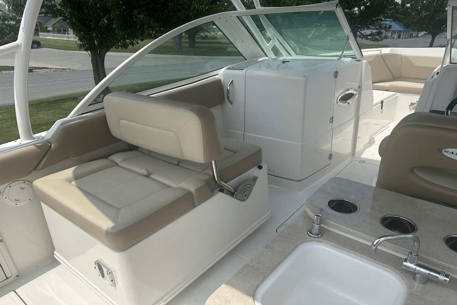 2018 Sailfish 275 DC Image Thumbnail #8