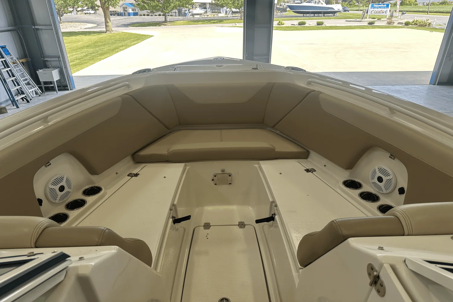 2018 Sailfish 275 DC Image Thumbnail #8