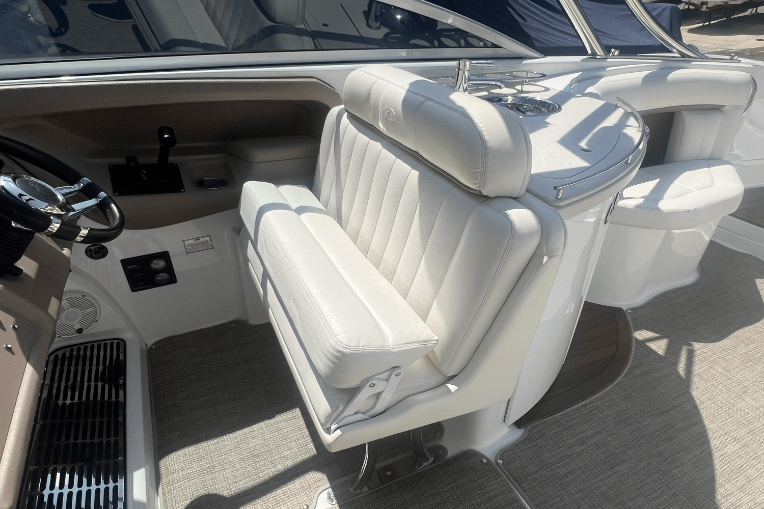 2008 Cobalt 323 Image Thumbnail #3