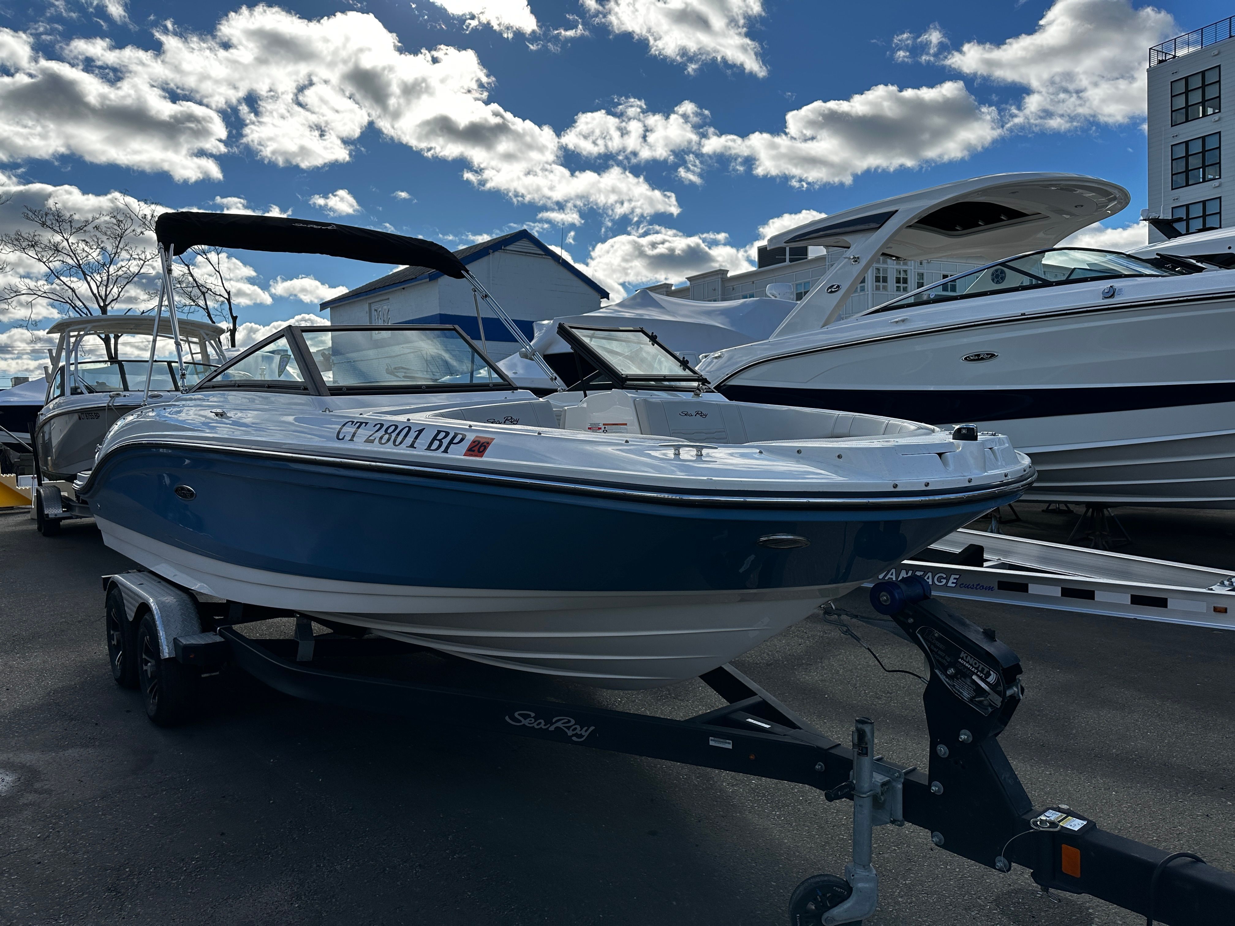 2023 Sea Ray 210 SPX-OB Image Thumbnail #0