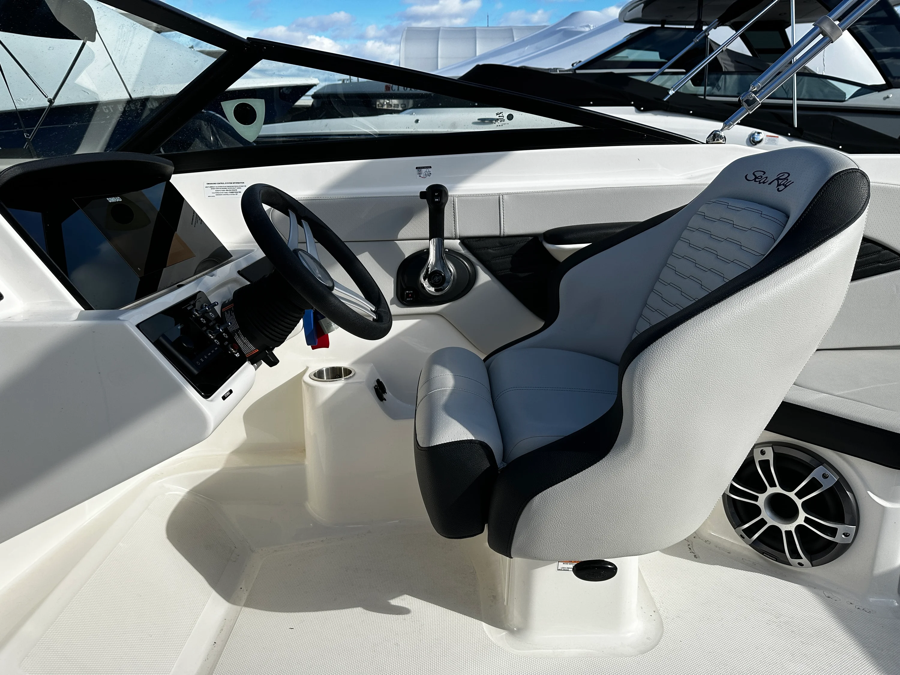 2023 Sea Ray 210 SPX-OB Image Thumbnail #23