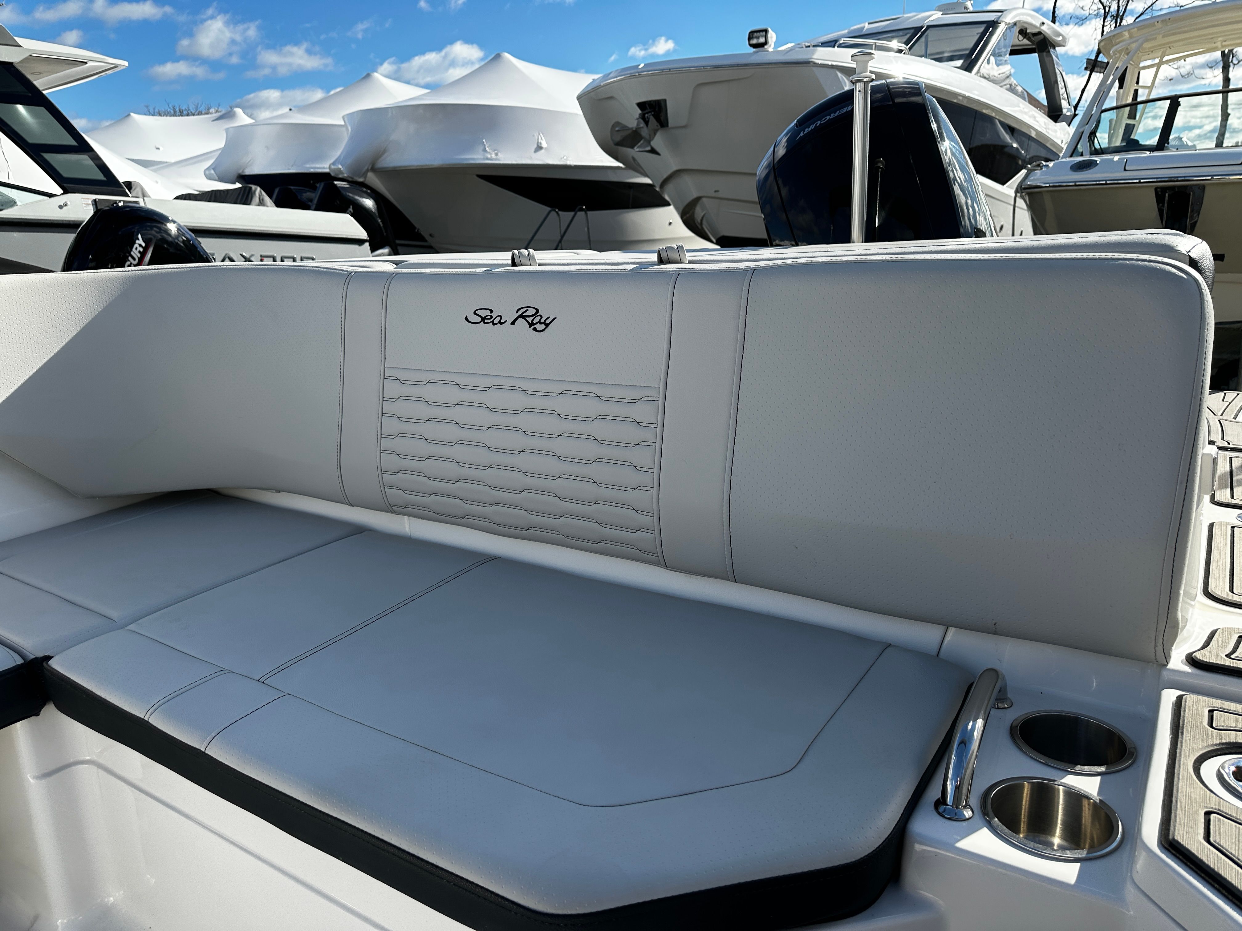 2023 Sea Ray 210 SPX-OB Image Thumbnail #18