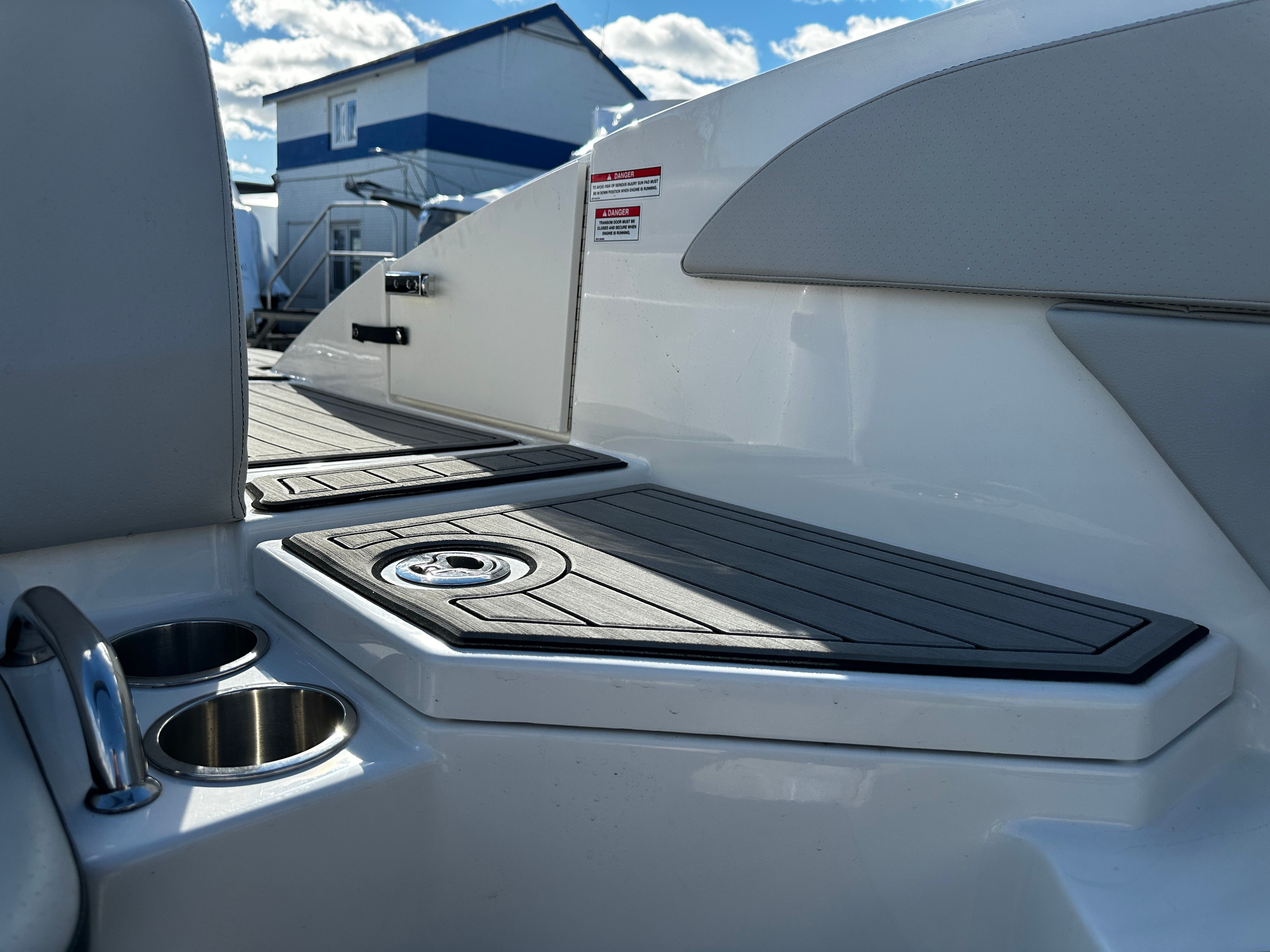 2023 Sea Ray 210 SPX-OB Image Thumbnail #13