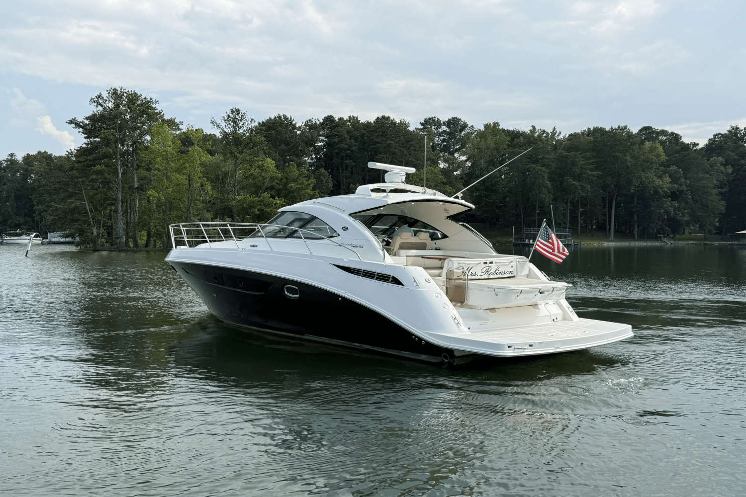 2013 Sea Ray 410 SUNDANCER Image Thumbnail #12