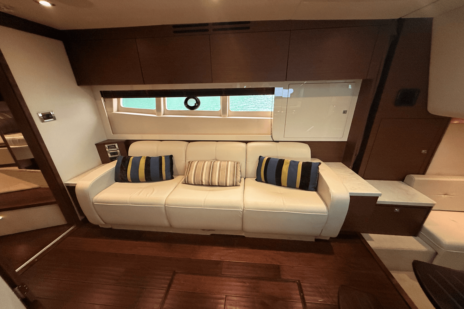 2013 Sea Ray 410 SUNDANCER Image Thumbnail #59