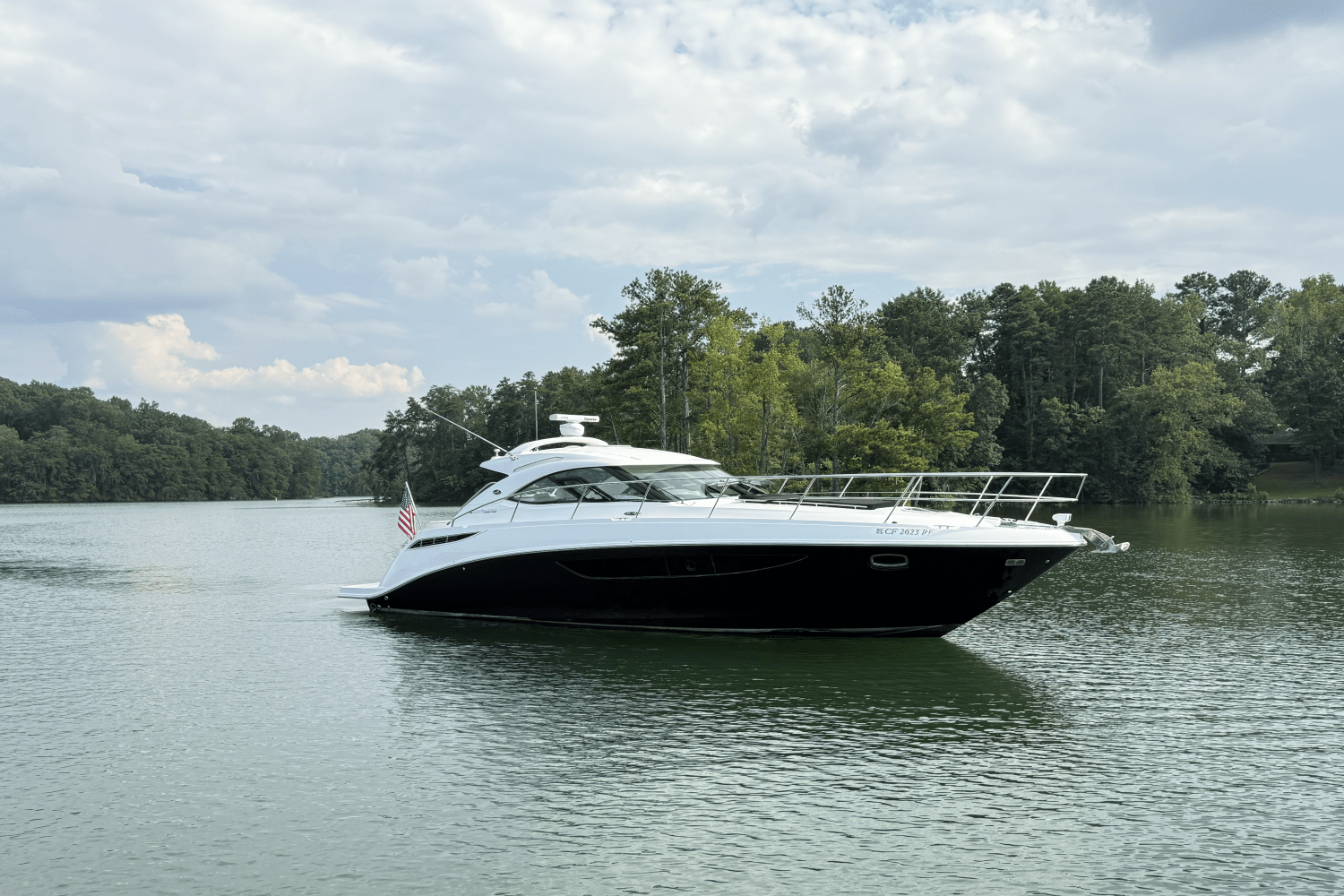 2013 Sea Ray 410 SUNDANCER Image Thumbnail #1
