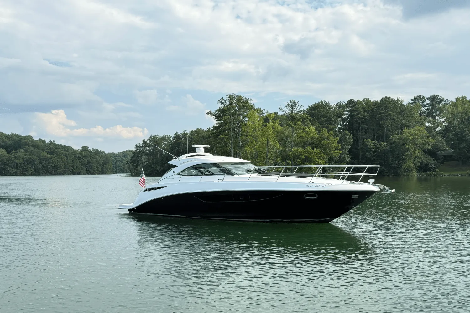 2013 Sea Ray 410 SUNDANCER Image Thumbnail #1