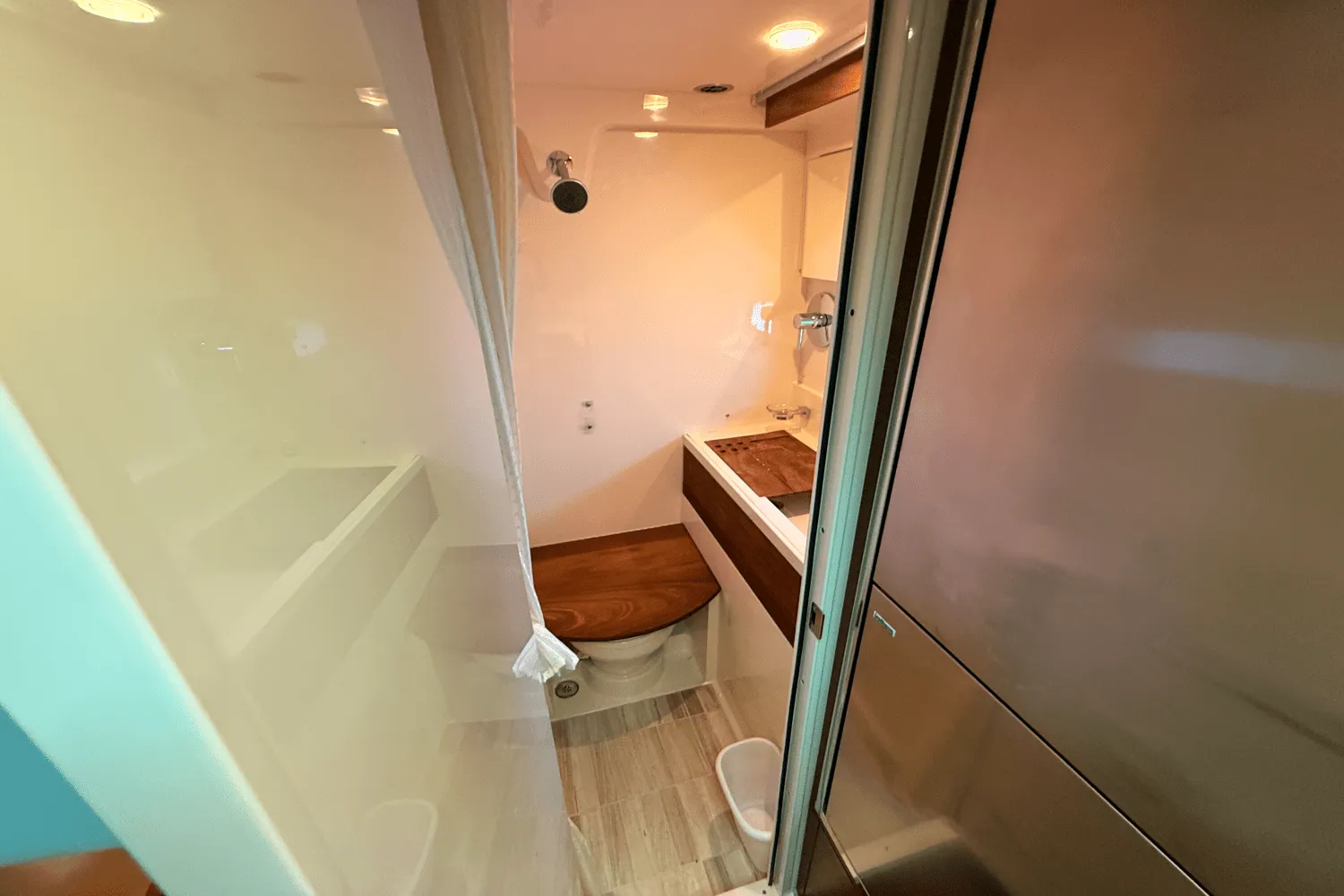2013 Sea Ray 410 SUNDANCER Image Thumbnail #56