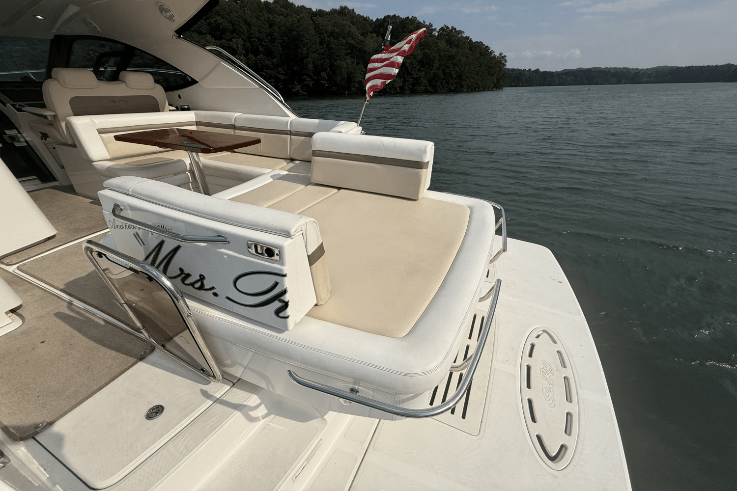 2013 Sea Ray 410 SUNDANCER Image Thumbnail #26