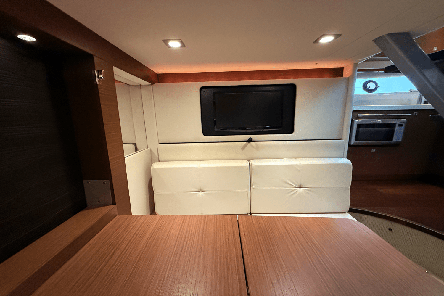 2013 Sea Ray 410 SUNDANCER Image Thumbnail #64