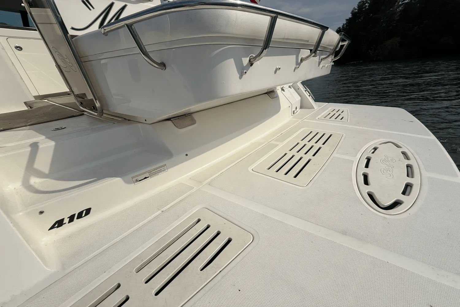 2013 Sea Ray 410 SUNDANCER Image Thumbnail #23