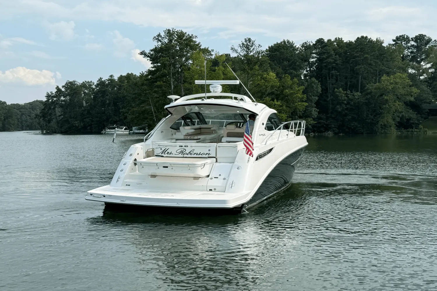 2013 Sea Ray 410 SUNDANCER Image Thumbnail #9