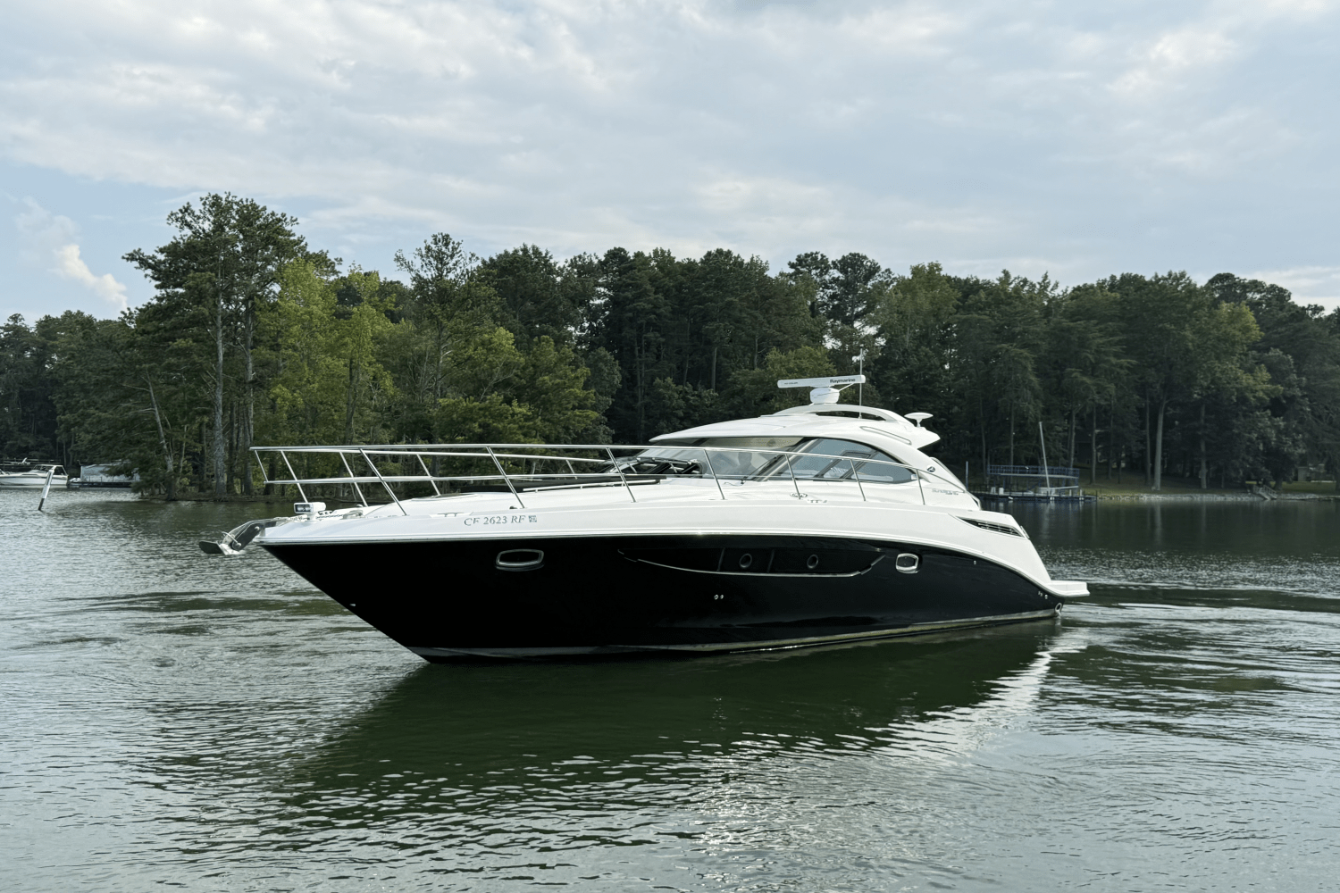 2013 Sea Ray 410 SUNDANCER Image Thumbnail #17