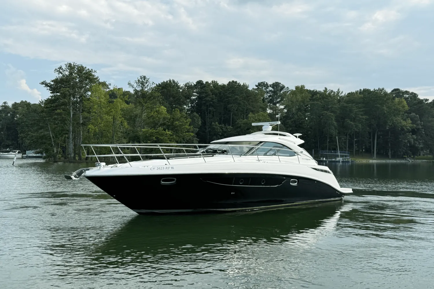2013 Sea Ray 410 SUNDANCER Image Thumbnail #17