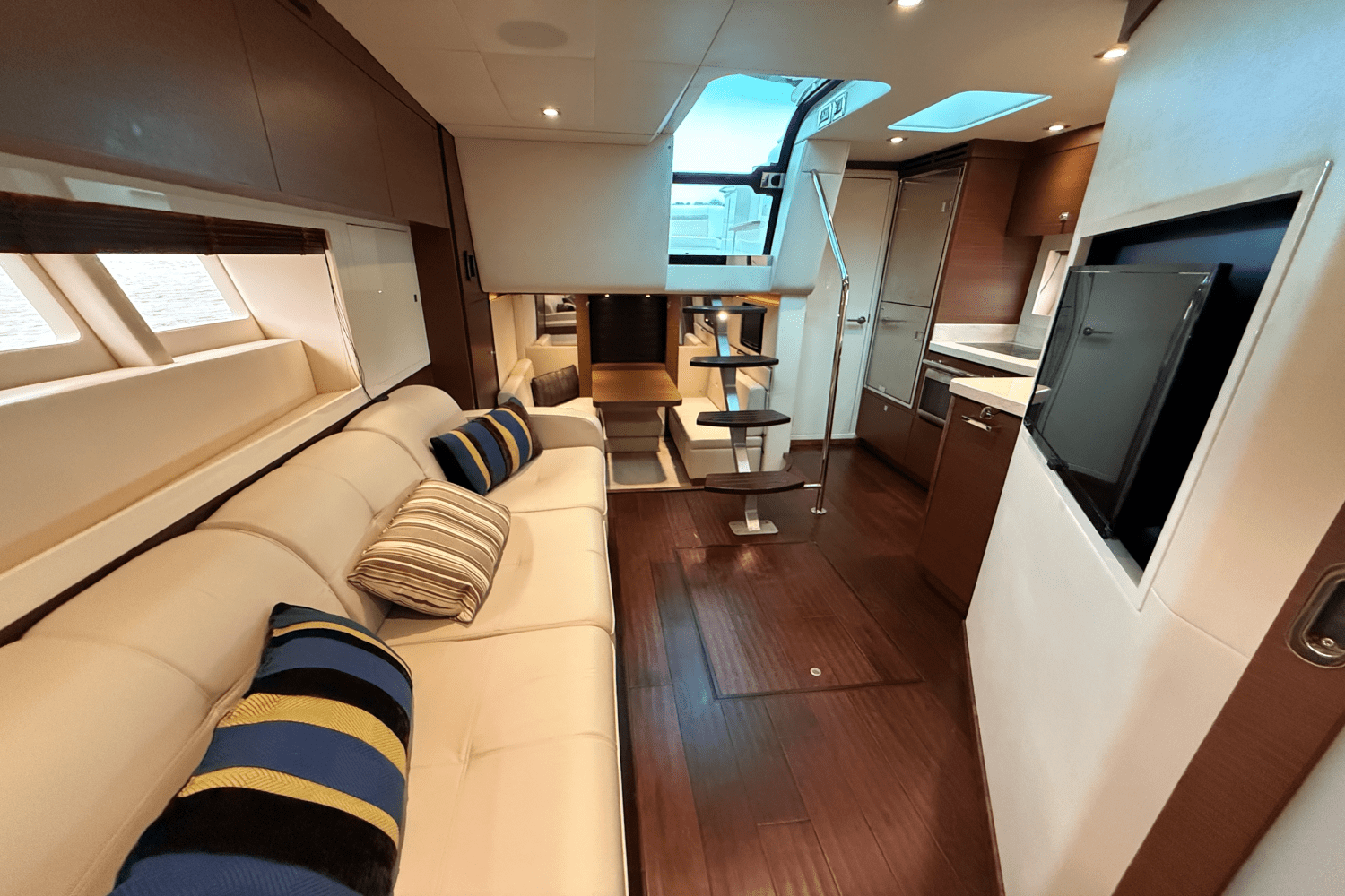 2013 Sea Ray 410 SUNDANCER Image Thumbnail #60