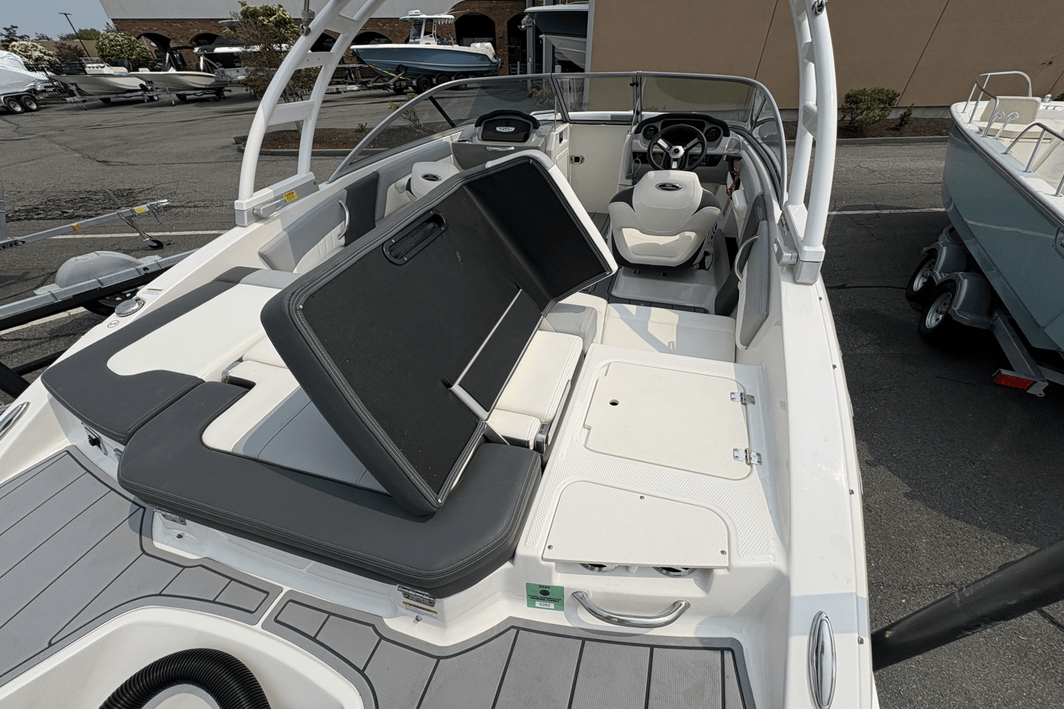 2023 Chaparral 21 SSI OUTBOARD Image Thumbnail #3