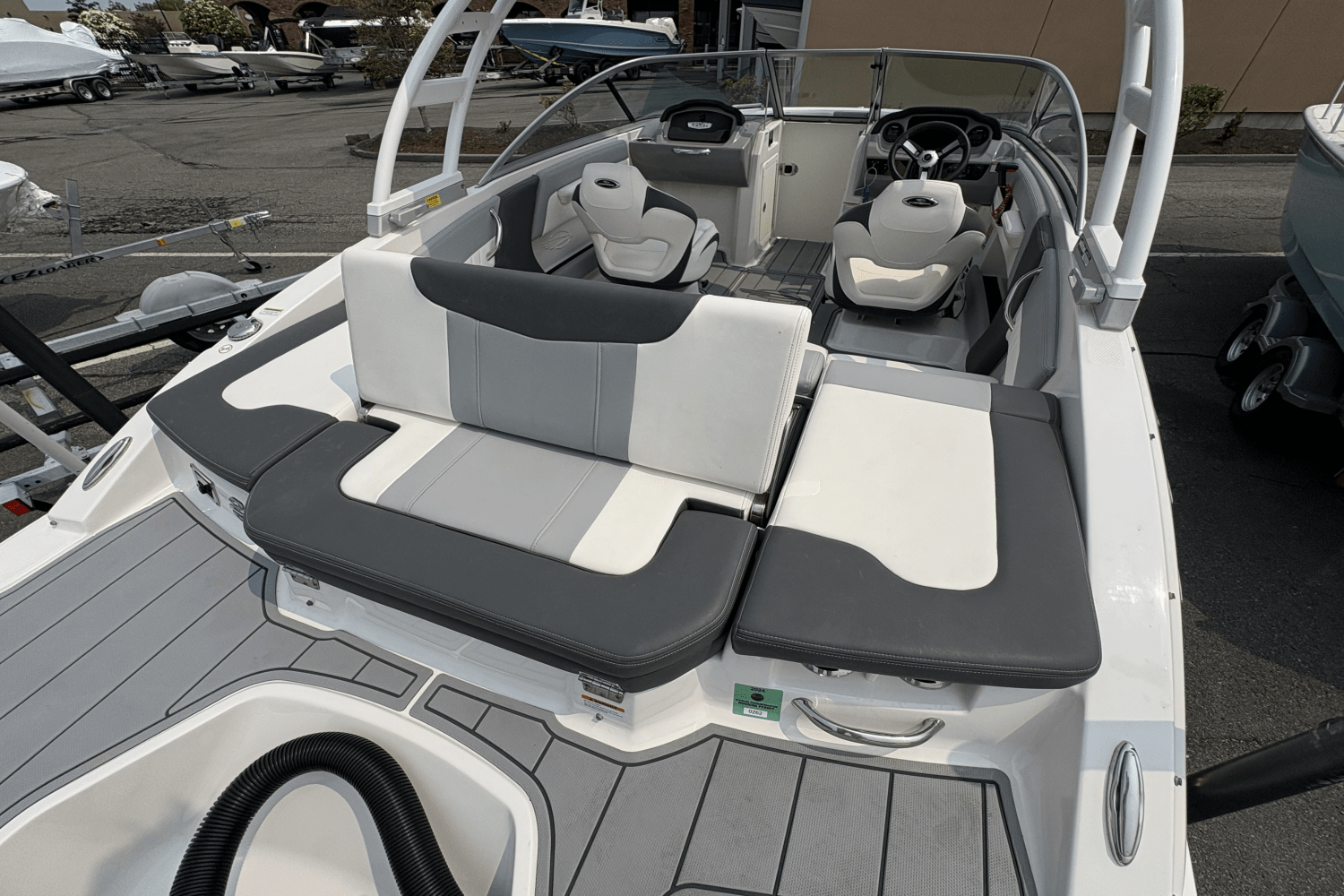 2023 Chaparral 21 SSI OUTBOARD Image Thumbnail #2