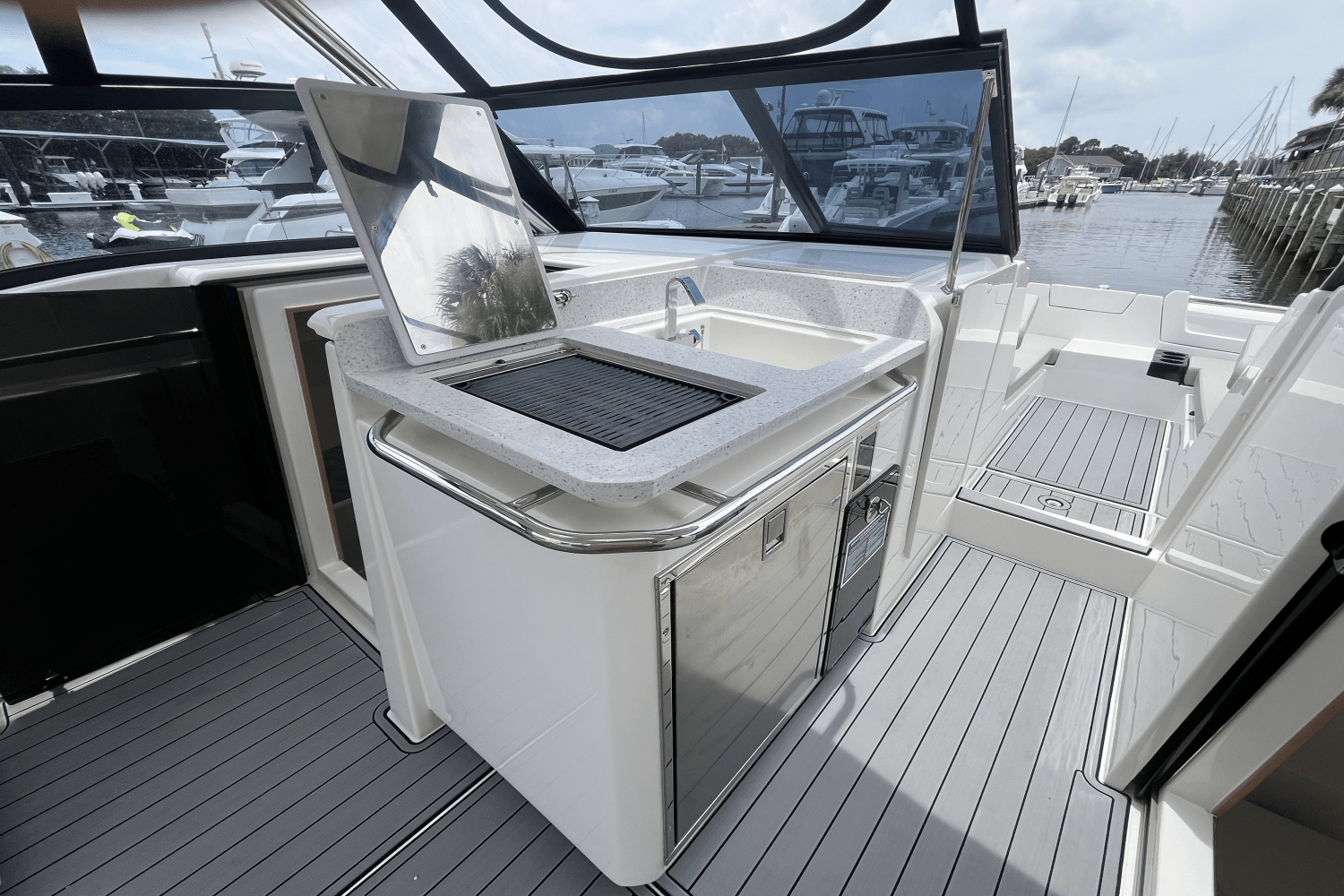2023 Aquila 32 Sport Image Thumbnail #11