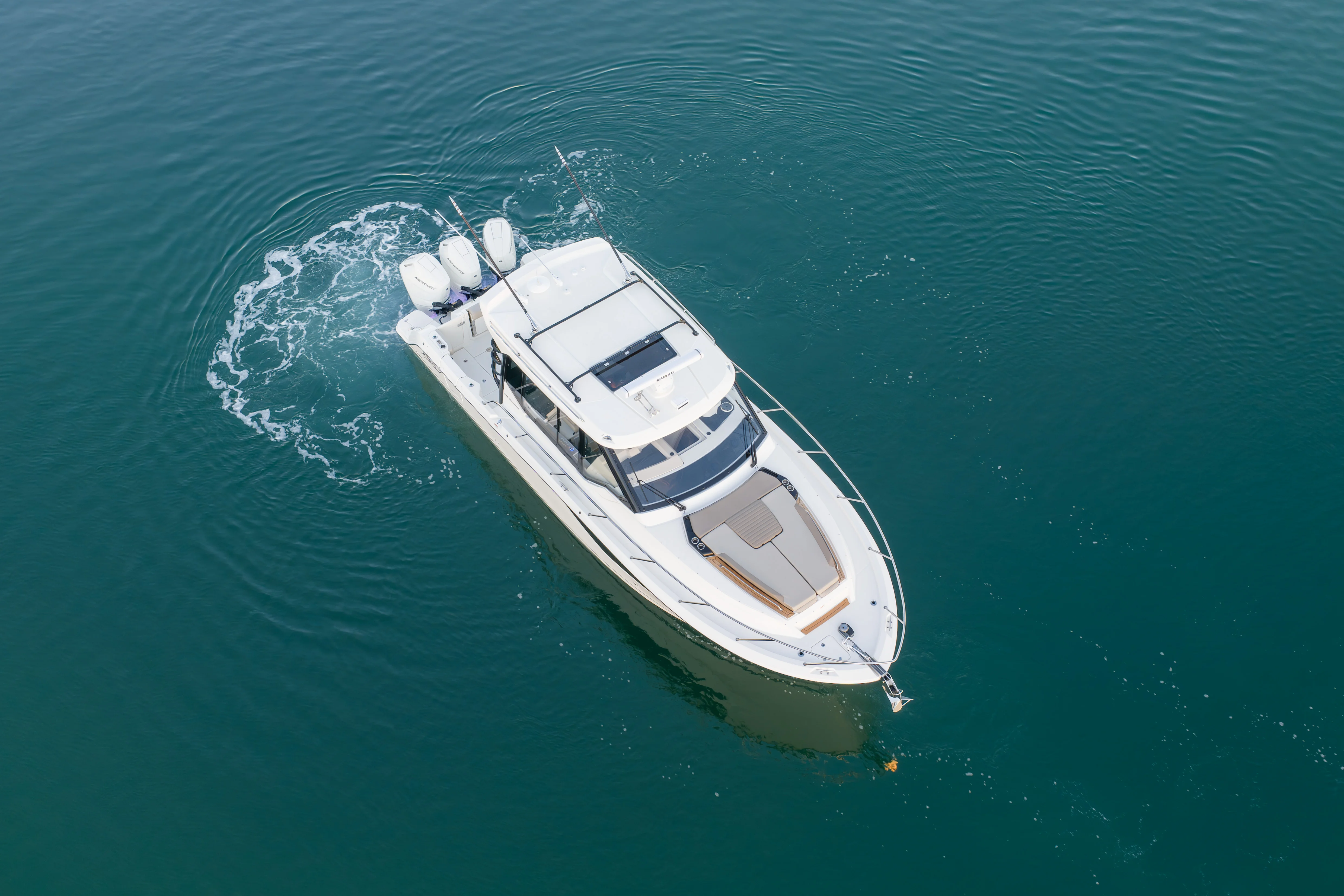 2026 Boston Whaler 365 Conquest Image Thumbnail #7