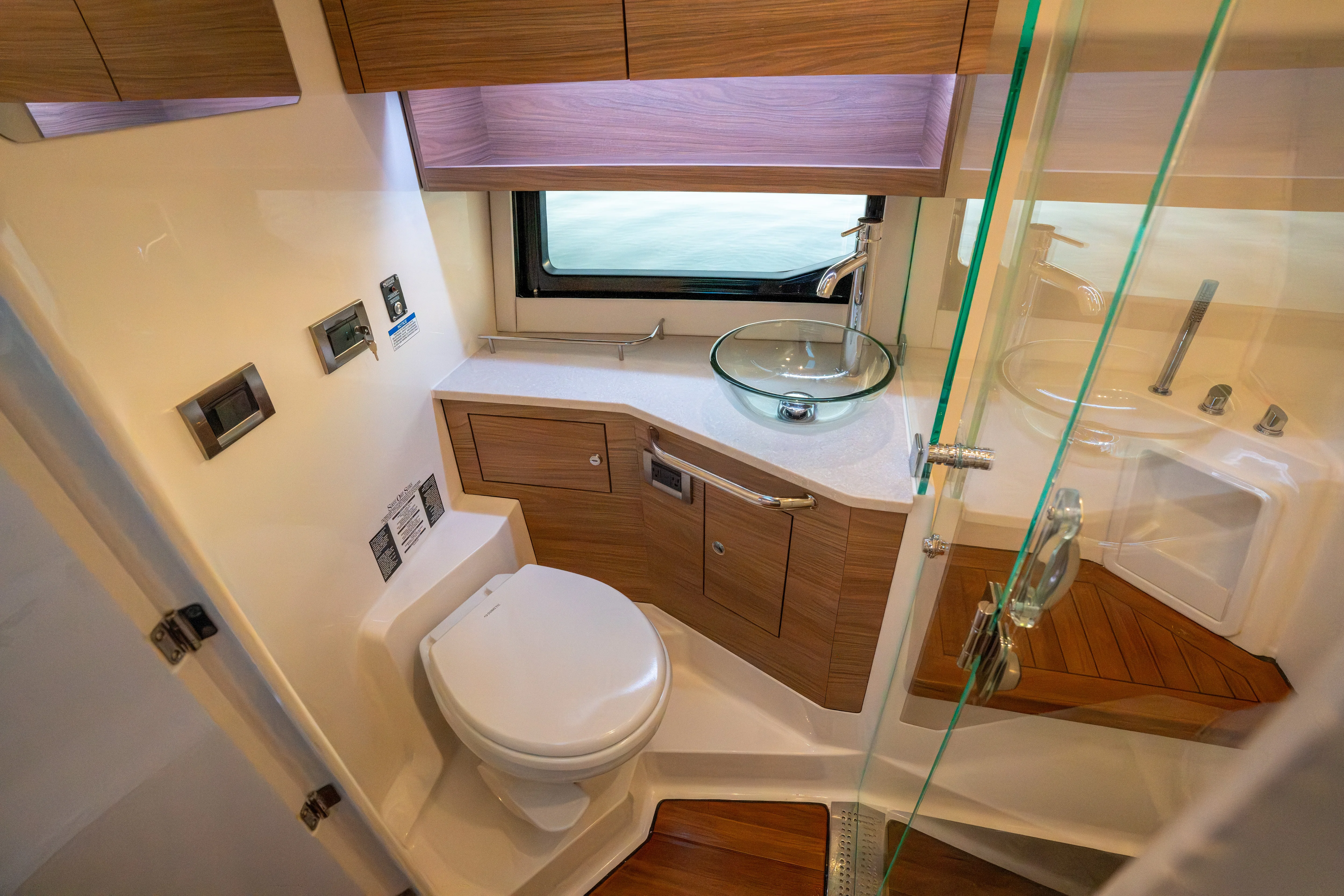 2026 Boston Whaler 365 Conquest Image Thumbnail #20