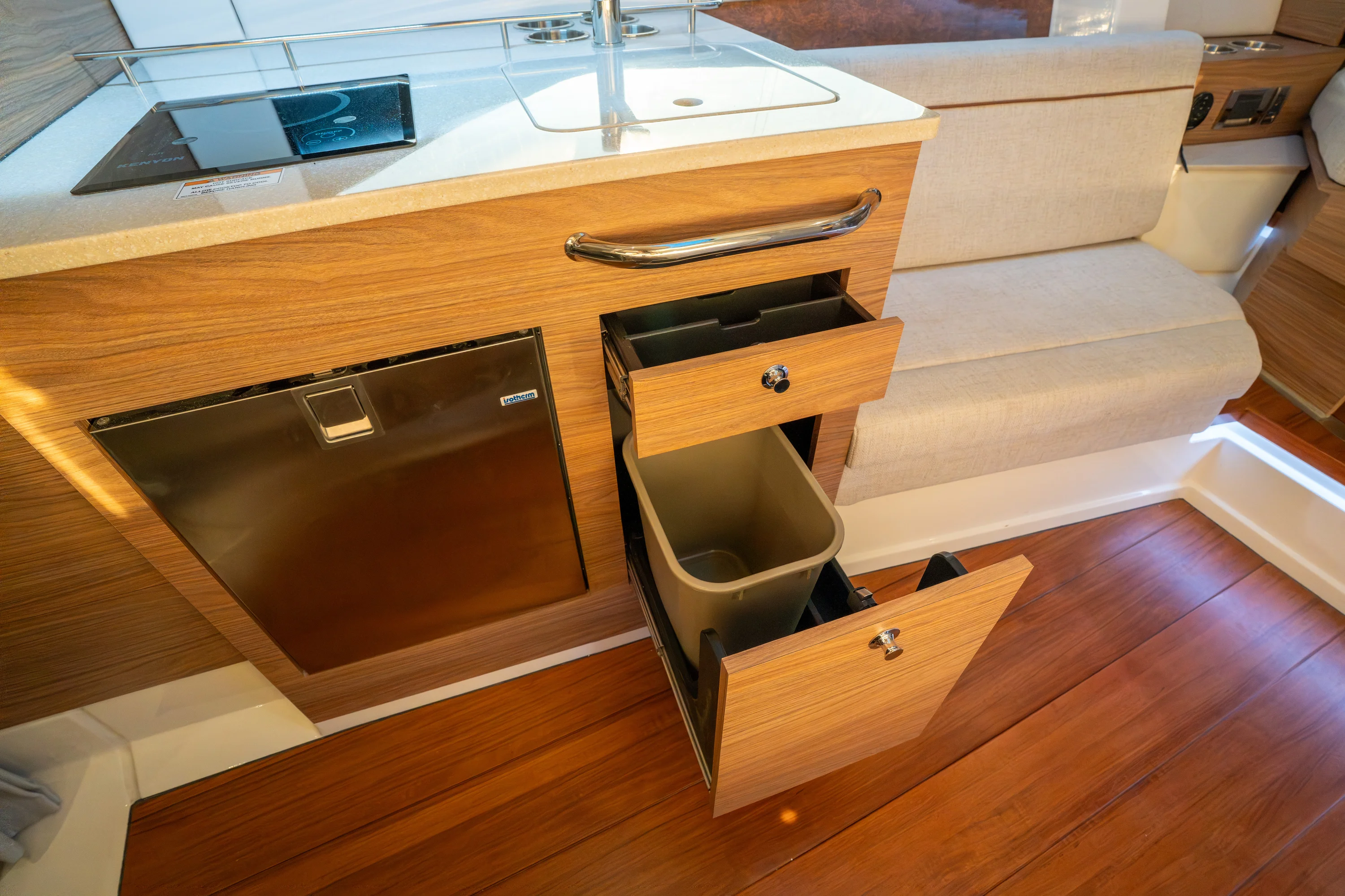 2026 Boston Whaler 365 Conquest Image Thumbnail #29