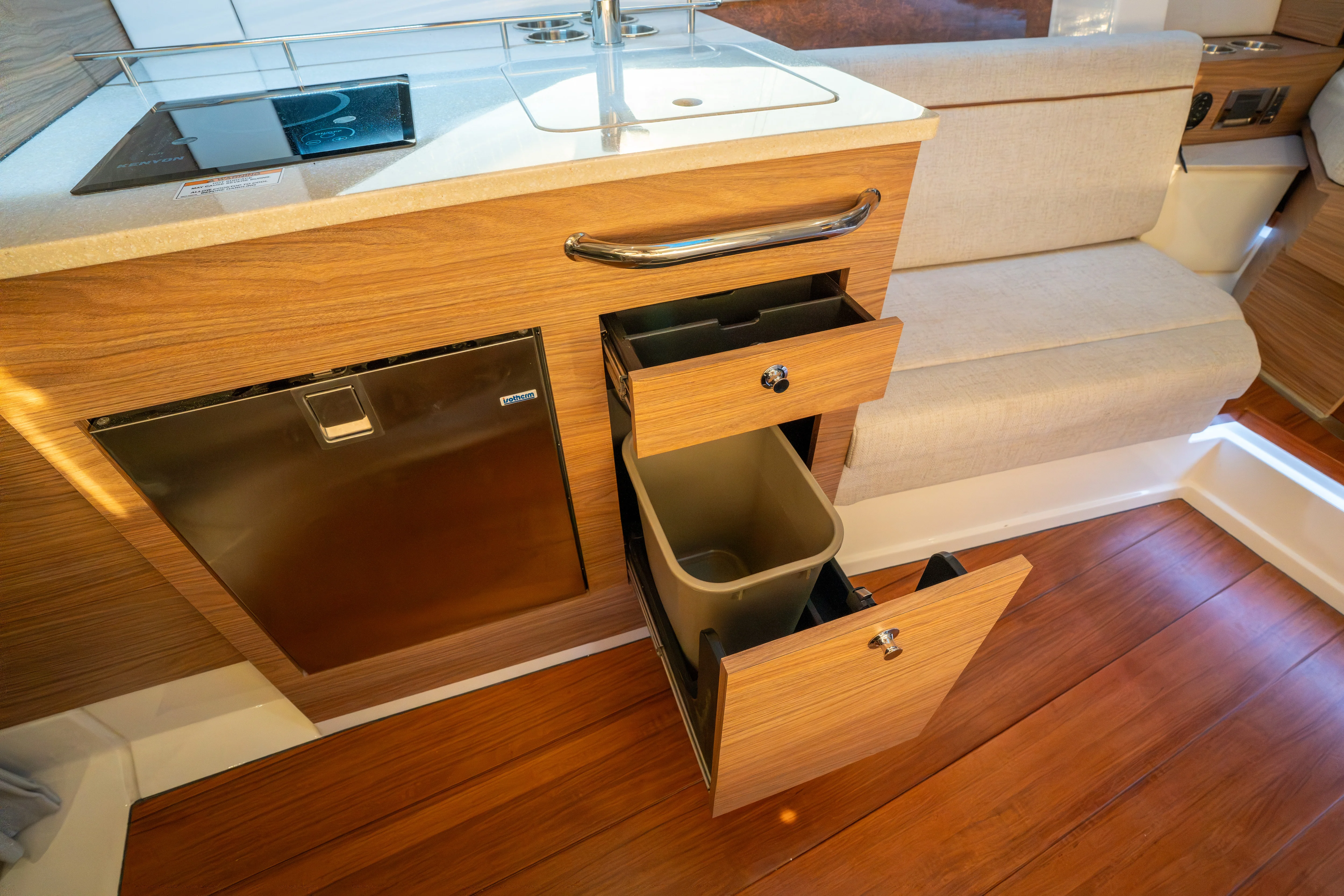 2026 Boston Whaler 365 Conquest Image Thumbnail #29