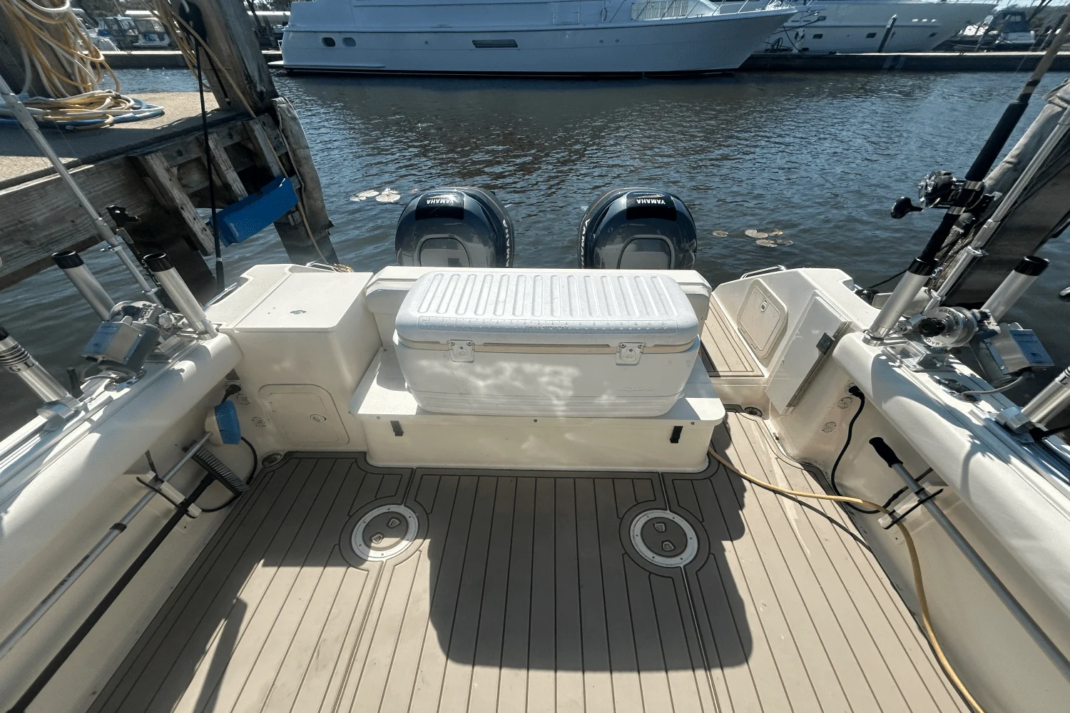 2001 Pursuit 2870 WA Image Thumbnail #9