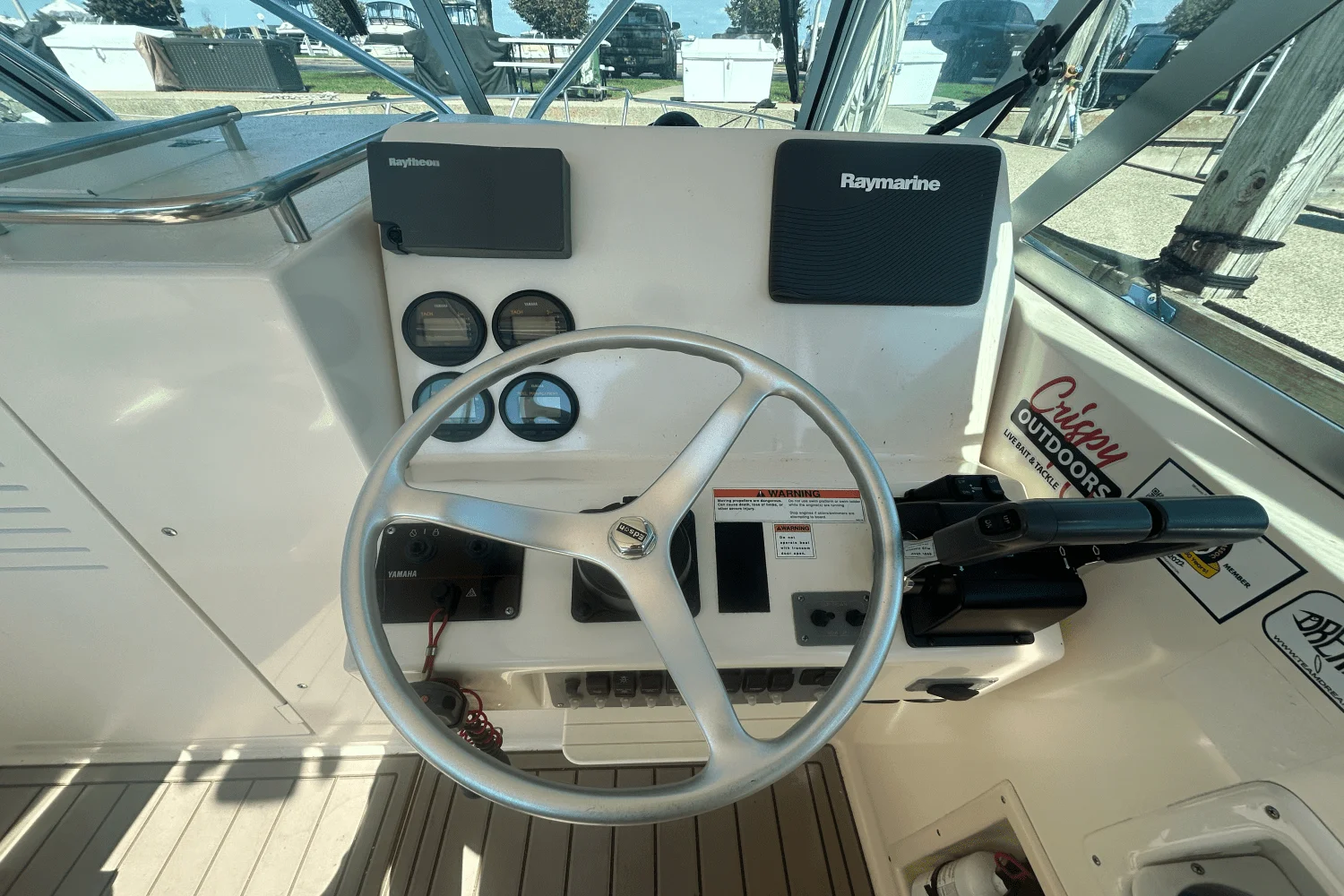 2001 Pursuit 2870 WA Image Thumbnail #19