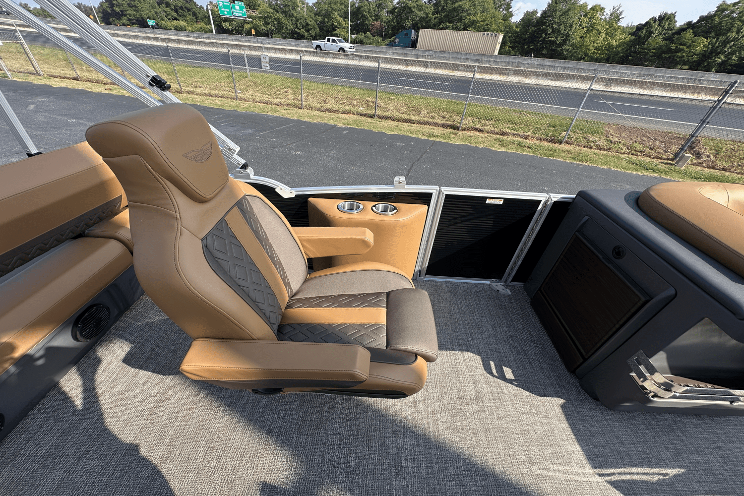 2026 Bennington 22MSB Image Thumbnail #11