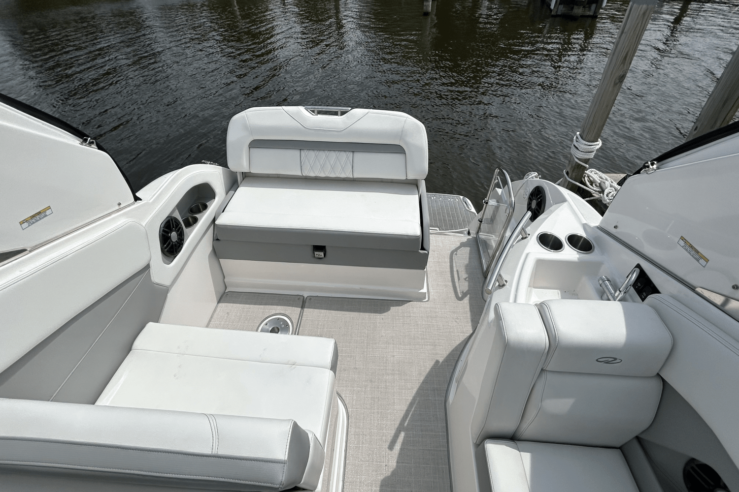2024 Regal 280 EXPRESS Image Thumbnail #7