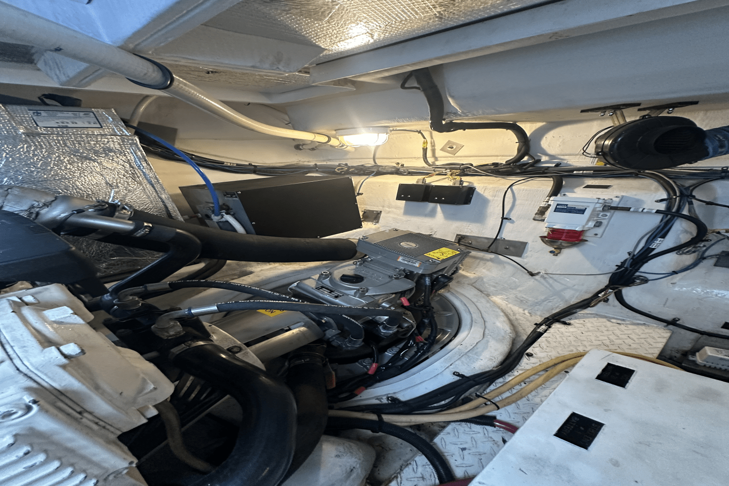 2016 Cruisers Yachts 41 CANTIUS Image Thumbnail #18