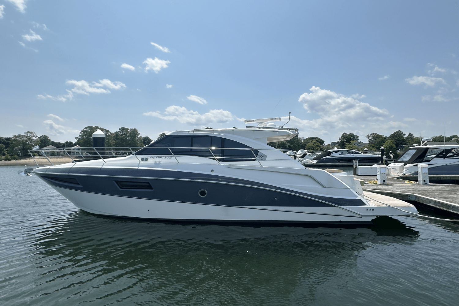 2016 Cruisers Yachts 41 CANTIUS Image Thumbnail #1