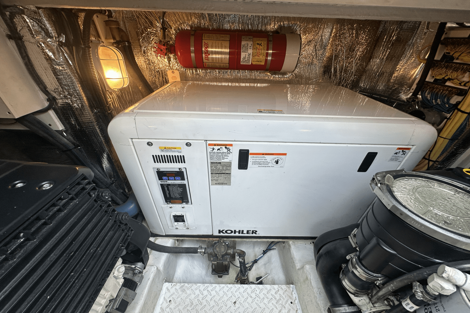 2016 Cruisers Yachts 41 CANTIUS Image Thumbnail #15