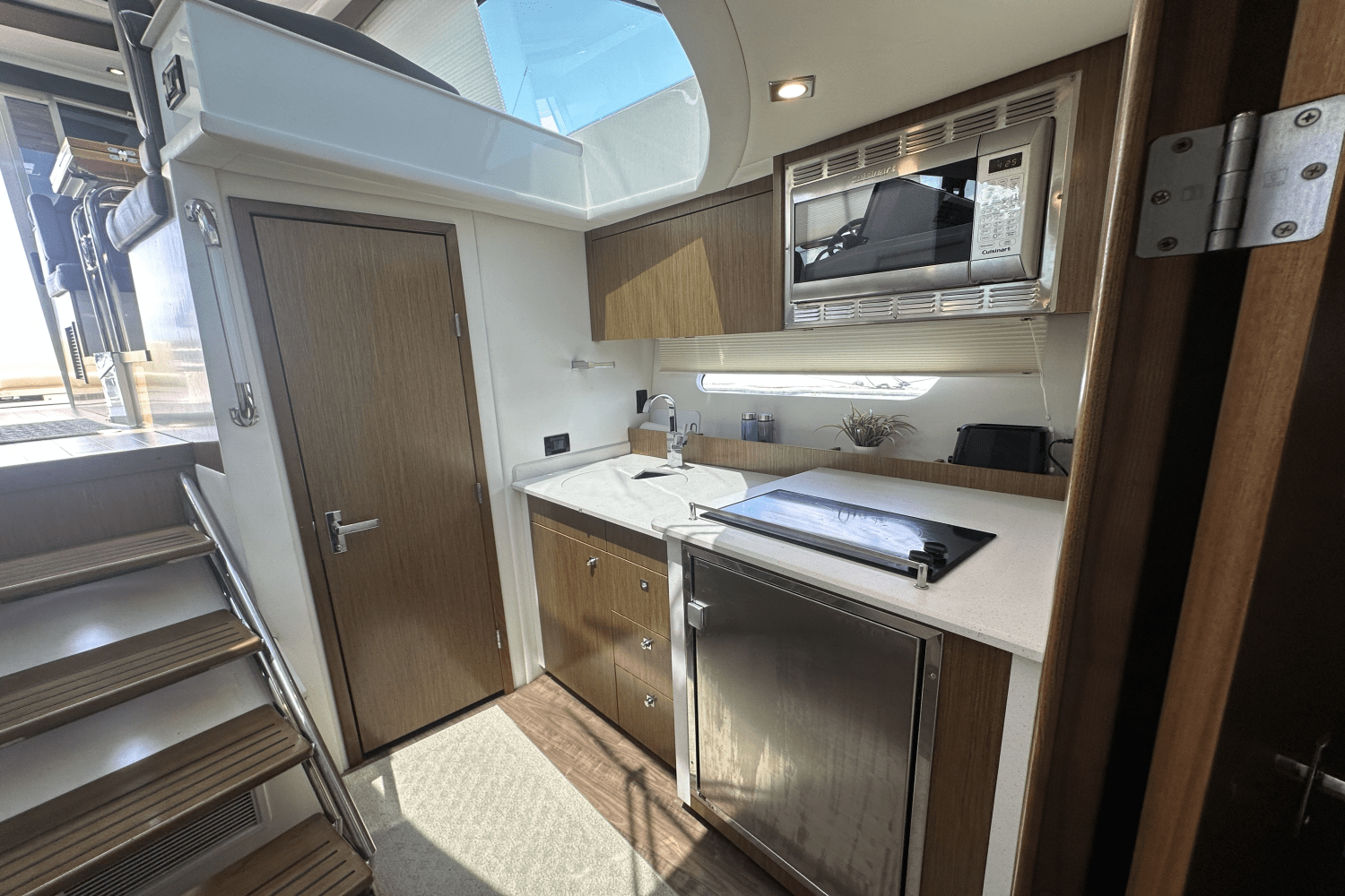 2016 Cruisers Yachts 41 CANTIUS Image Thumbnail #39
