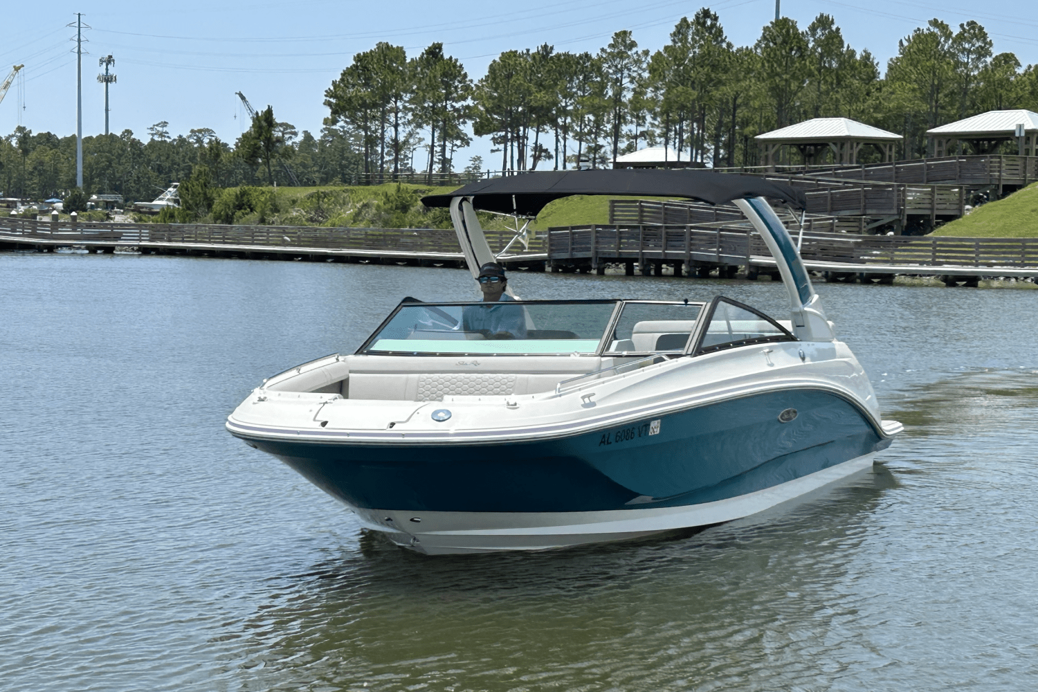 2023 Sea Ray 250 SDX-OB Image Thumbnail #15