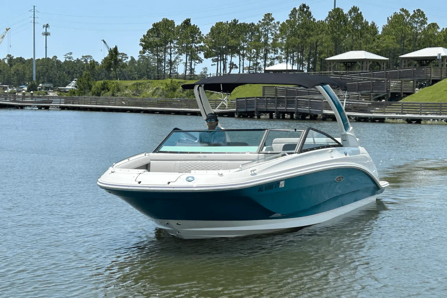 2023 Sea Ray 250 SDX-OB Image Thumbnail #15