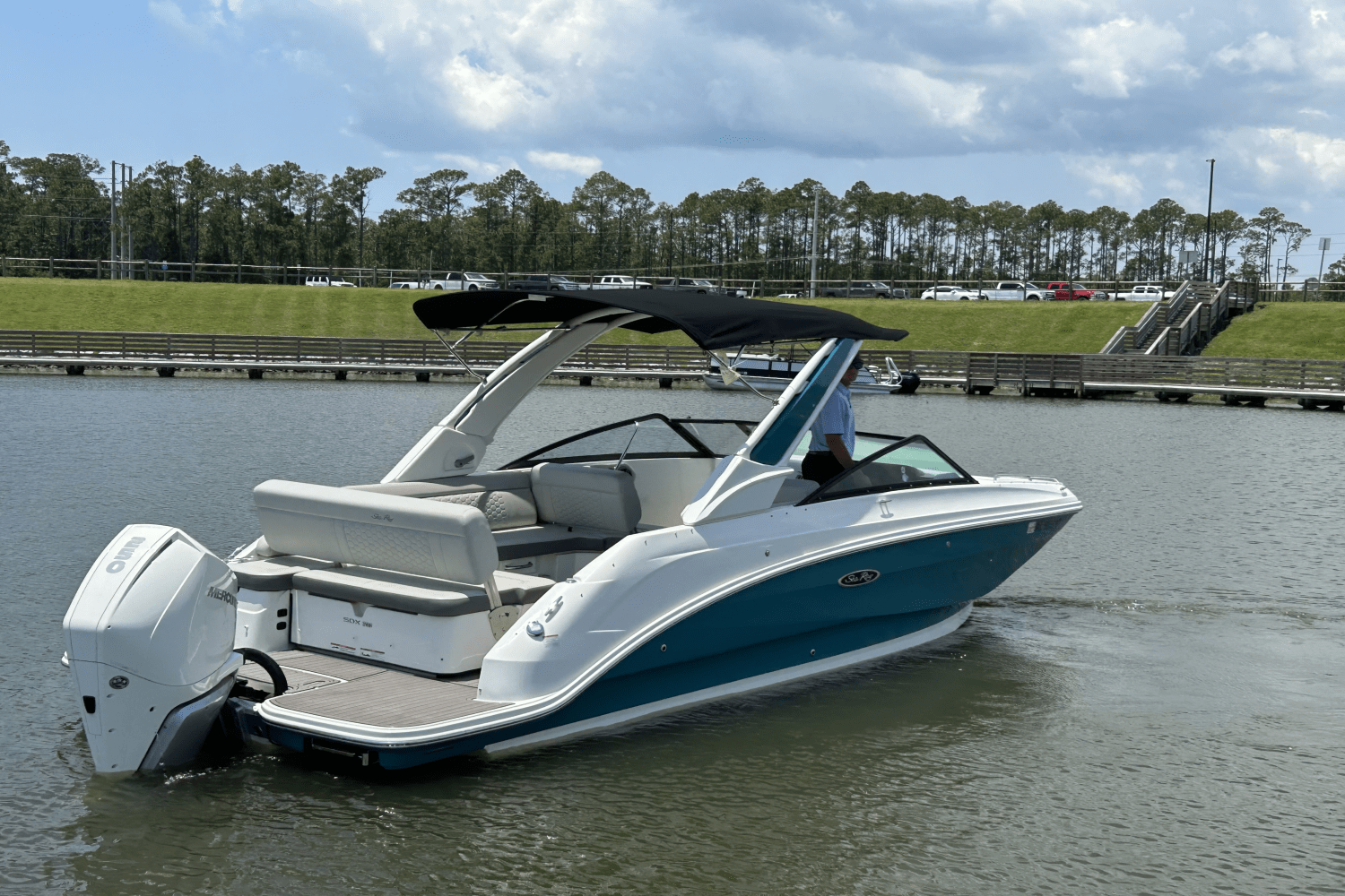 2023 Sea Ray 250 SDX-OB Image Thumbnail #9