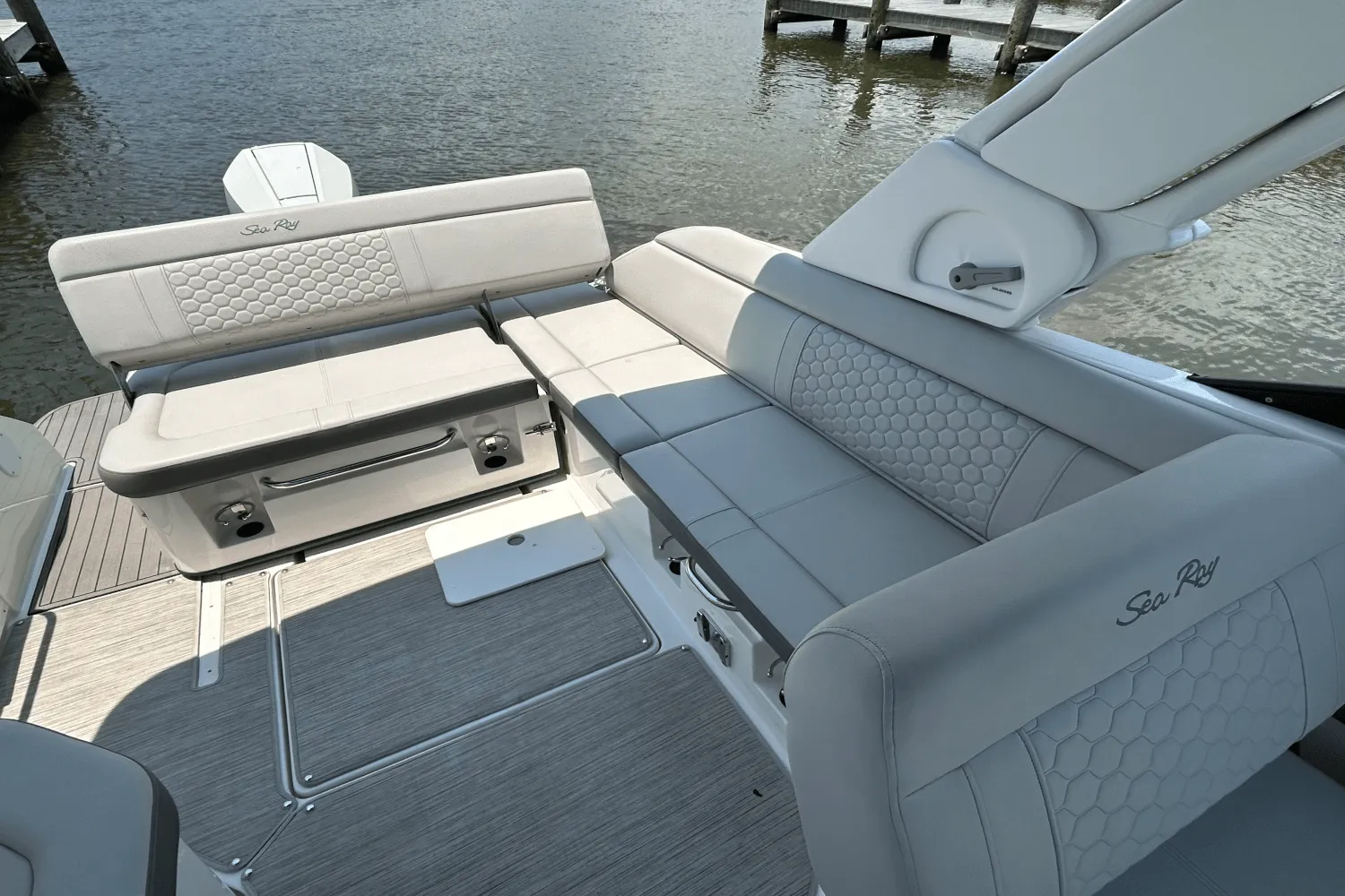 2023 Sea Ray 250 SDX-OB Image Thumbnail #21