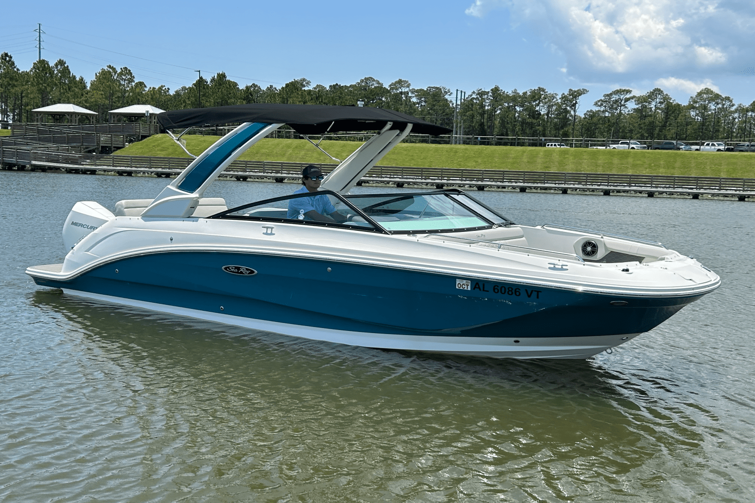 2023 Sea Ray 250 SDX-OB Image Thumbnail #17