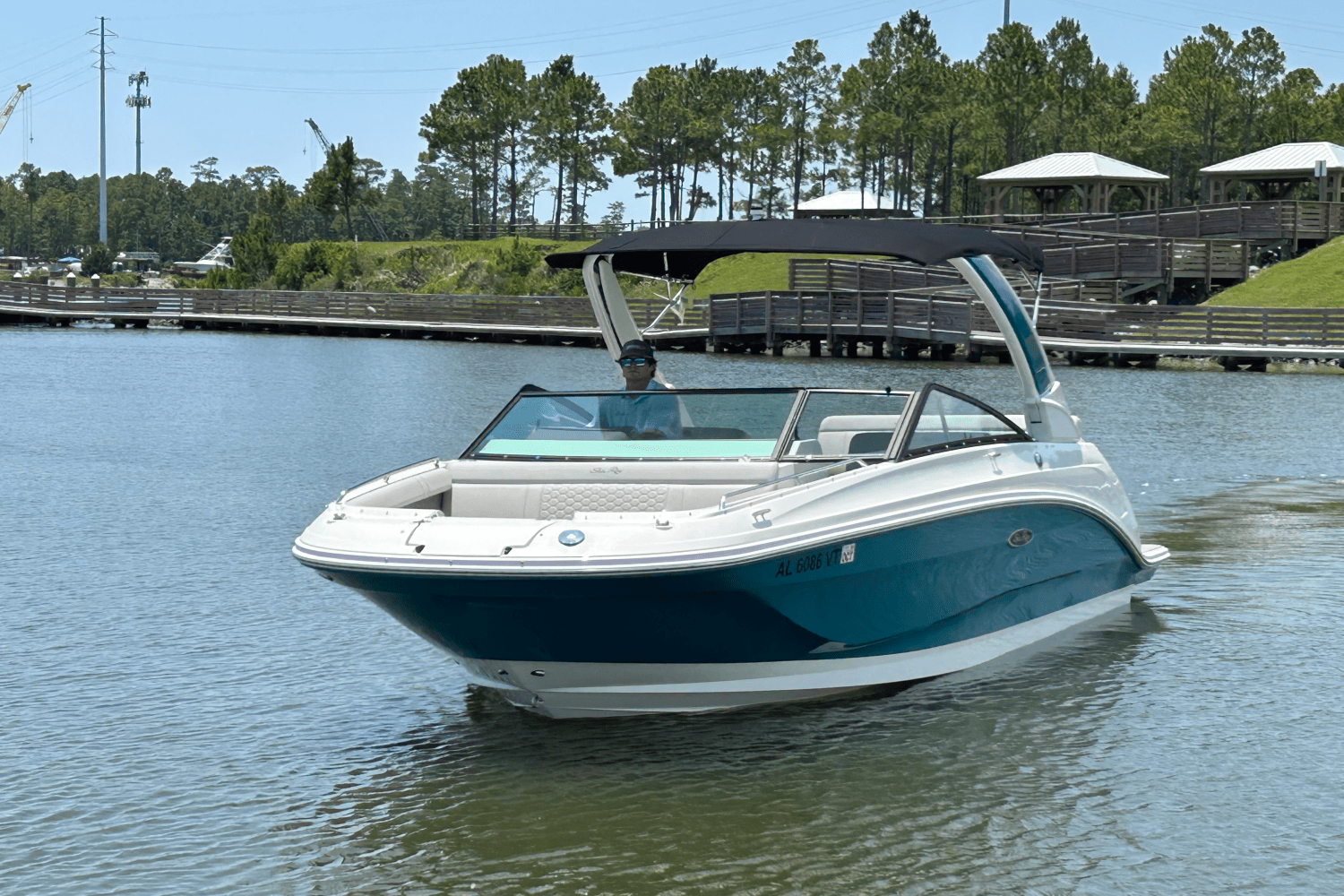 2023 Sea Ray 250 SDX-OB Image Thumbnail #15