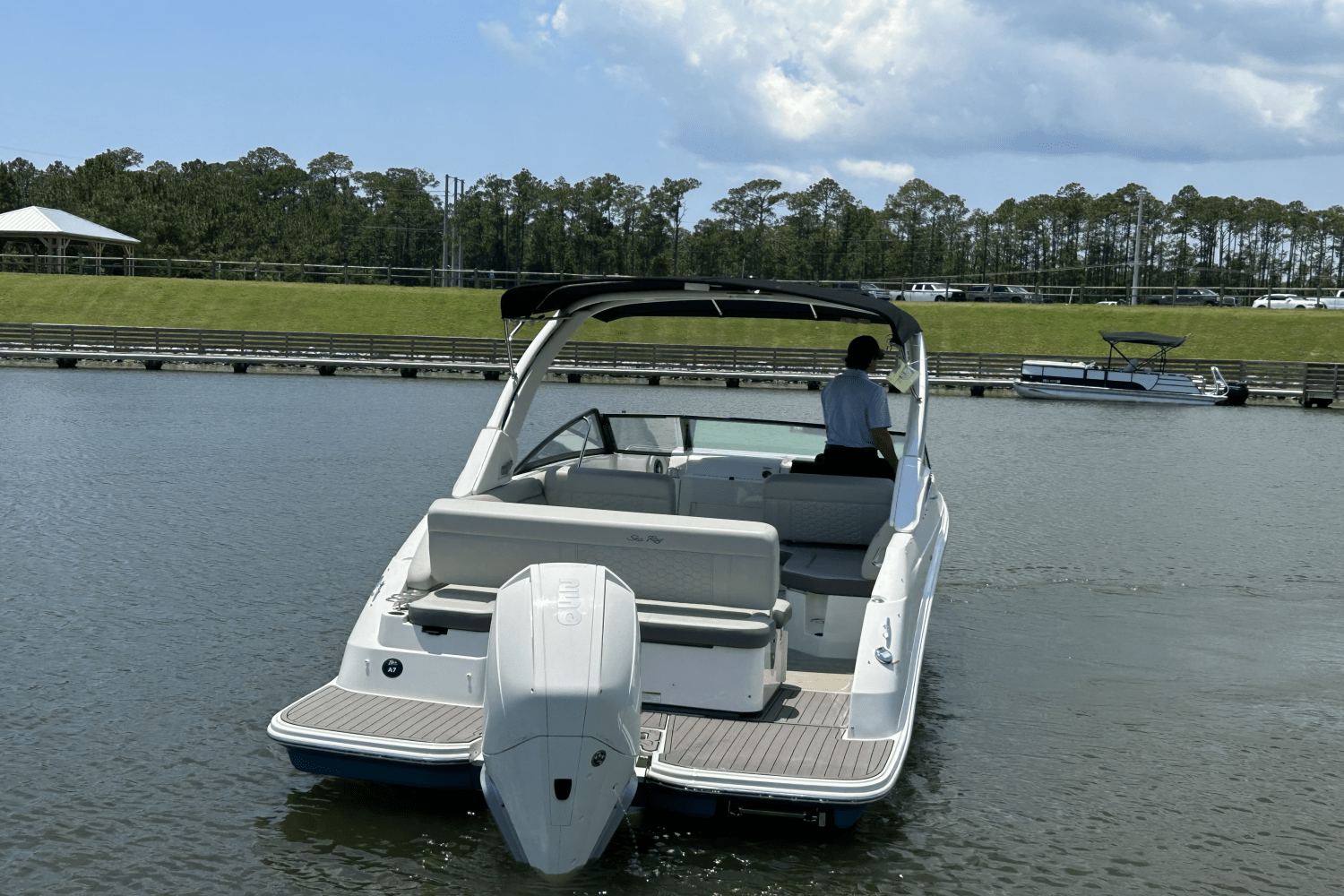 2023 Sea Ray 250 SDX-OB Image Thumbnail #10