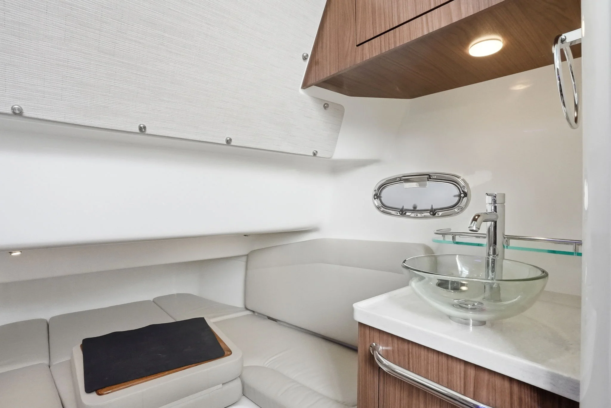 2026 Boston Whaler 380 Outrage Image Thumbnail #21