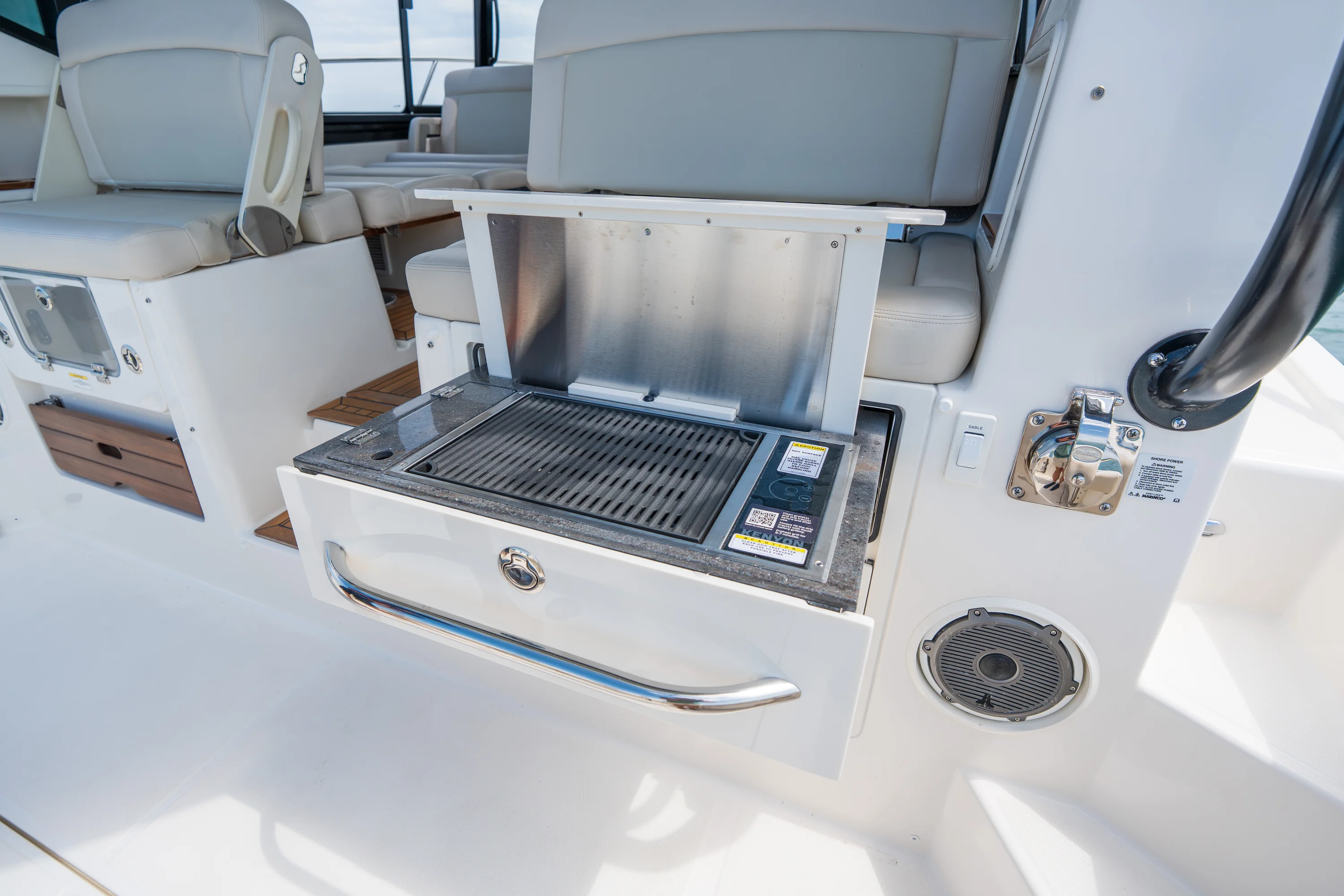 2026 Boston Whaler 405 Conquest Image Thumbnail #17