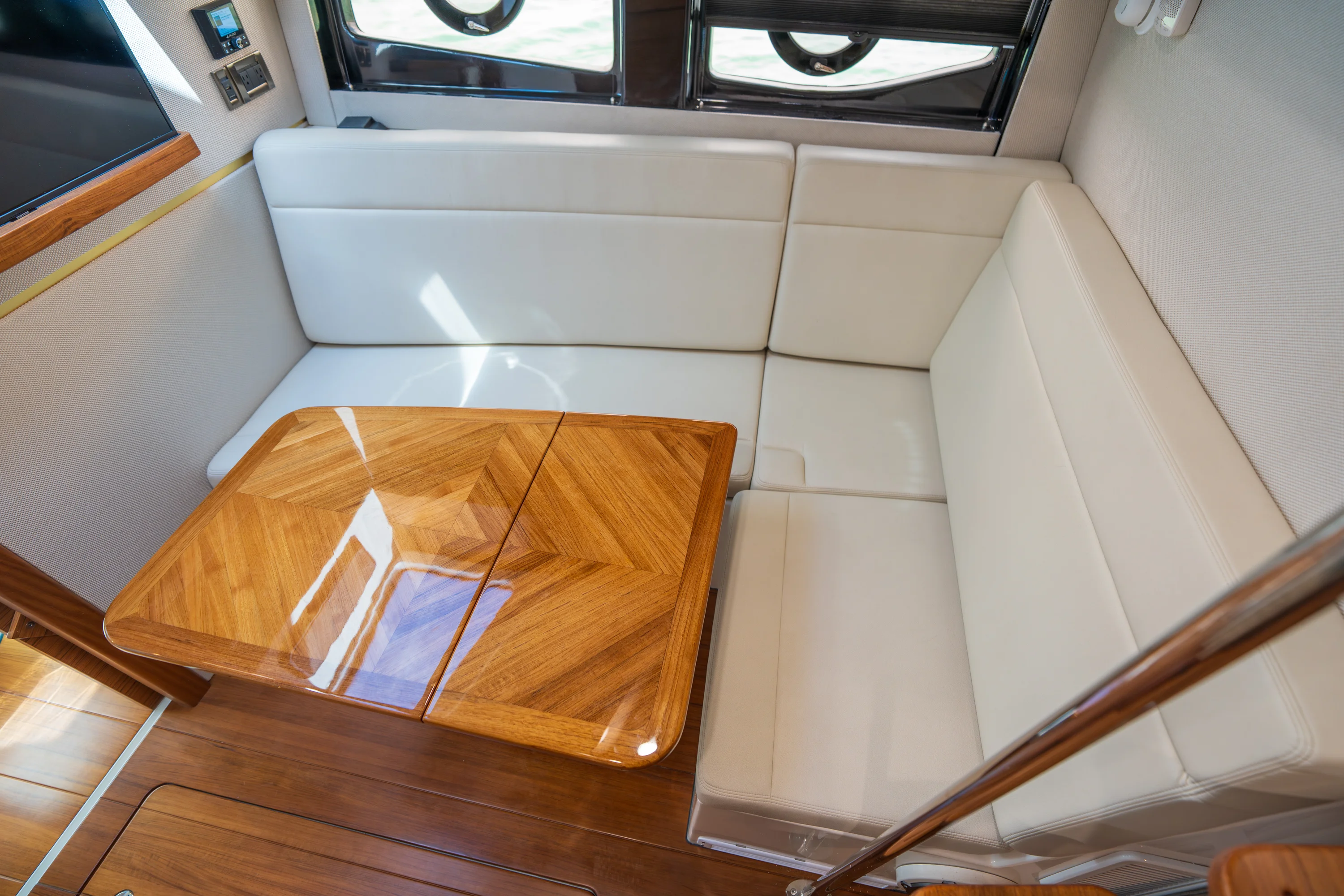2026 Boston Whaler 405 Conquest Image Thumbnail #43